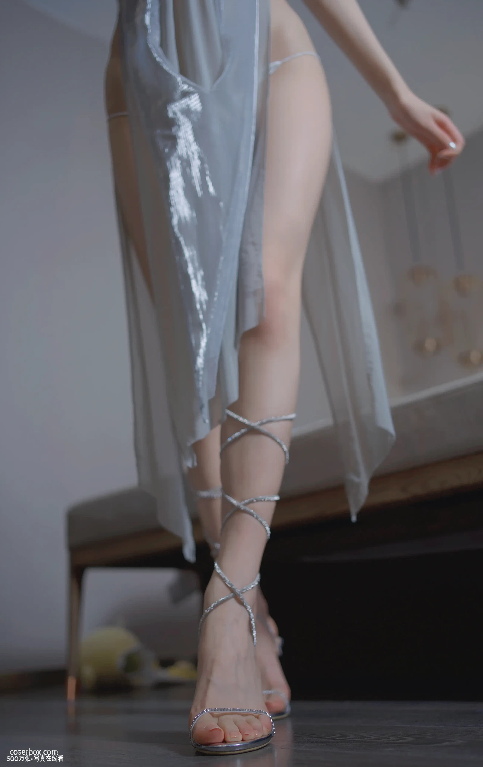 禅院熏(熏熏) 2024.04.28 银色礼服 - 在线看可下载原图