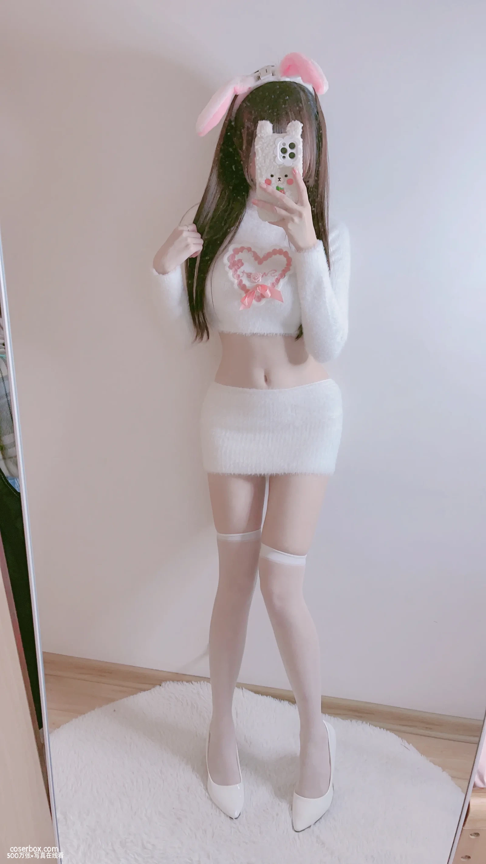 miko酱ww 2024.05.19 自拍系列mikoの白丝02 - 在线看可下载原图
