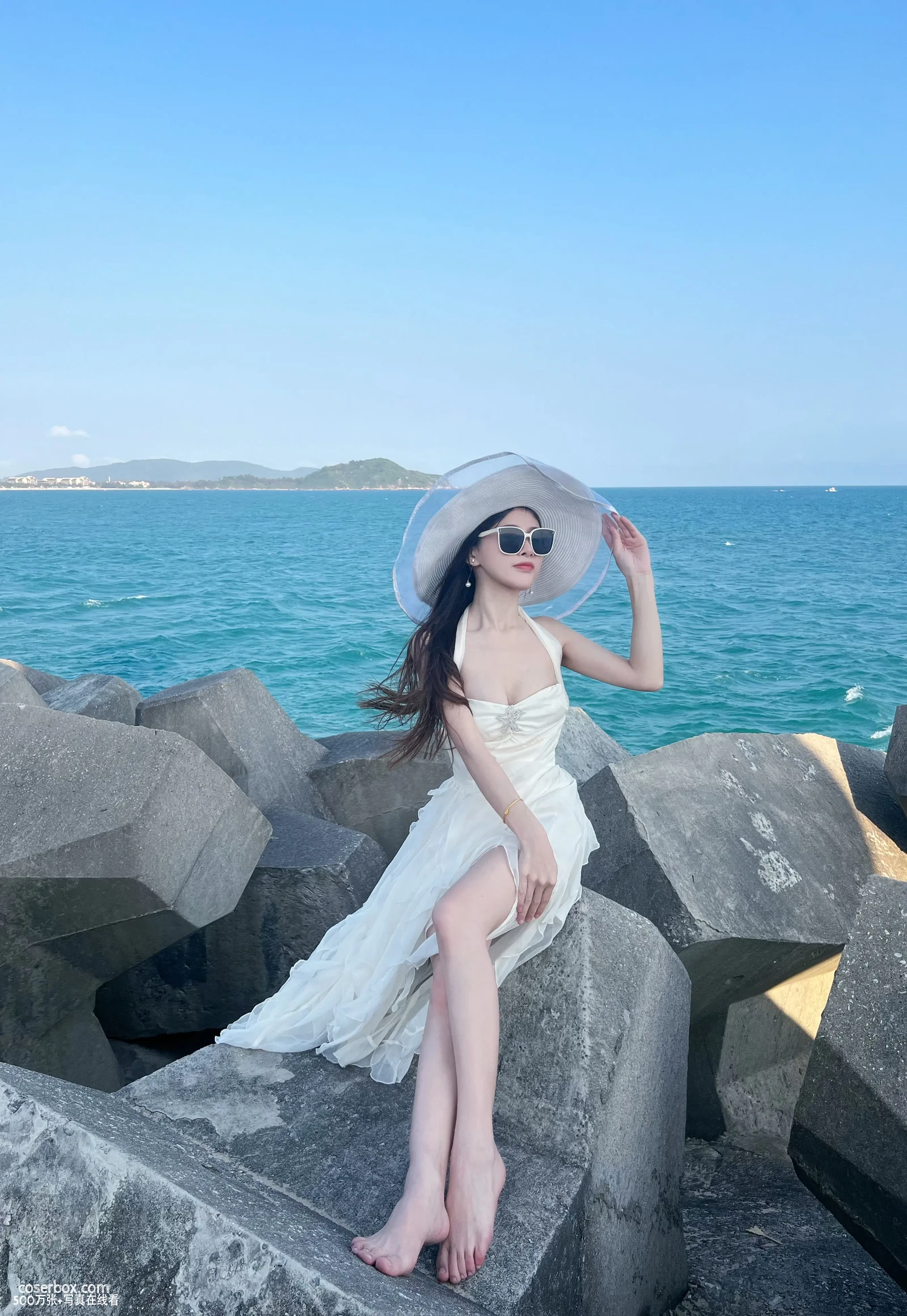 小萌子 2024.05.21 万宁神州半岛海边 - 在线看可下载原图