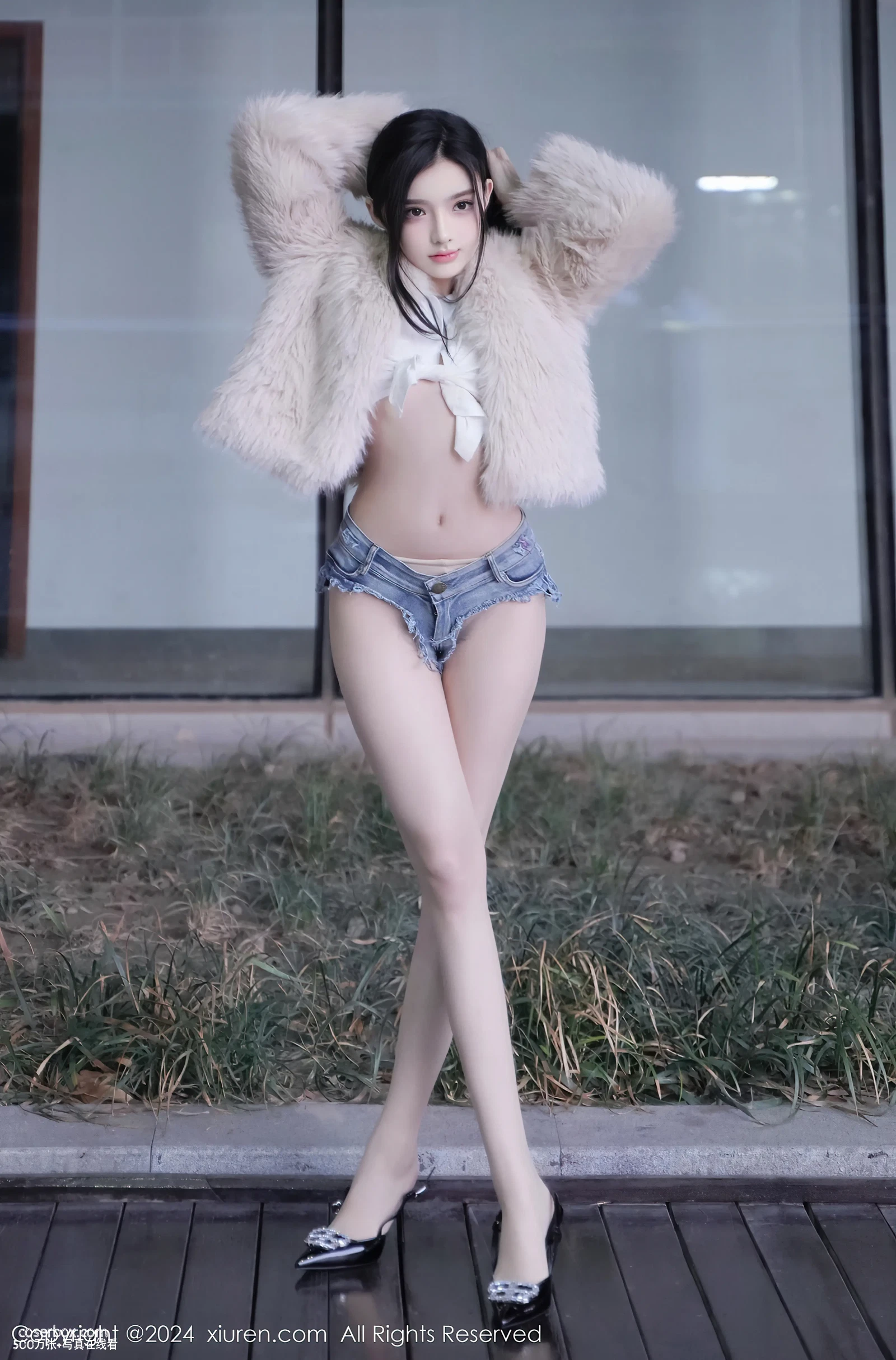 XiuRen秀人网 NO.8261 龙雪儿 [78P 706.07MB] - 在线看可下载原图