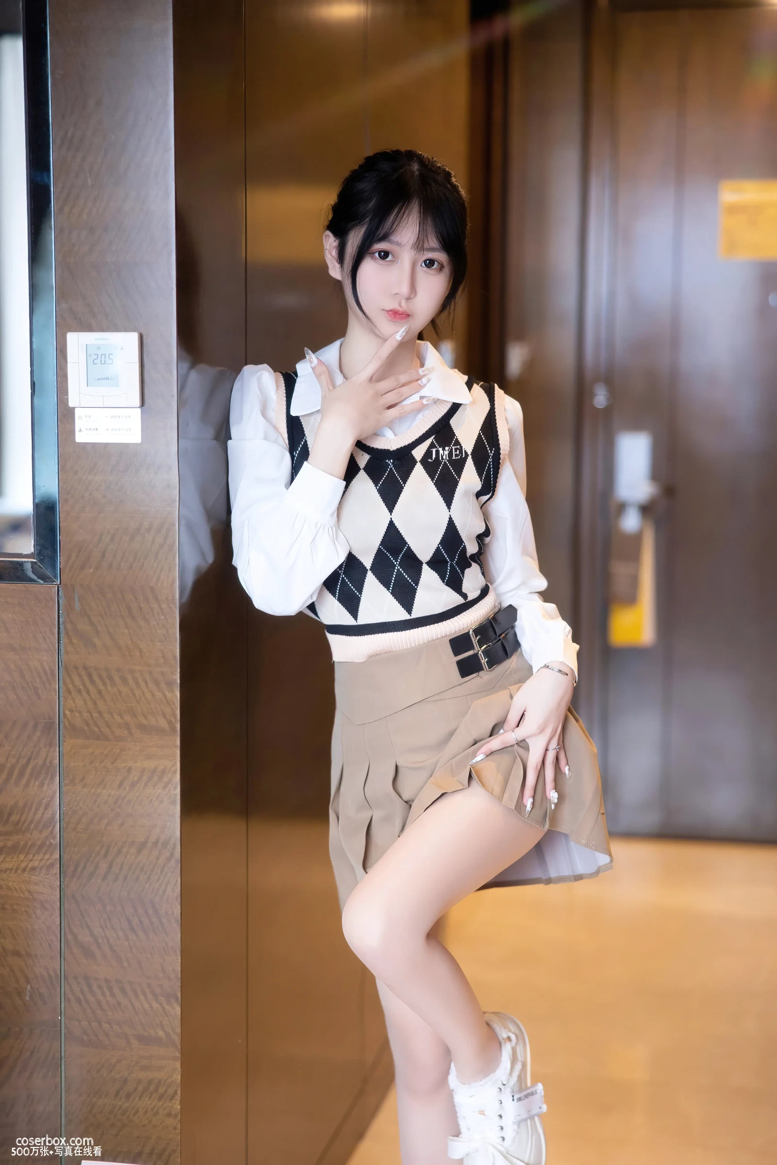 谢小蒽(幼幼) 2024.05.24 内部私购 电动玩具 - 在线看可下载原图