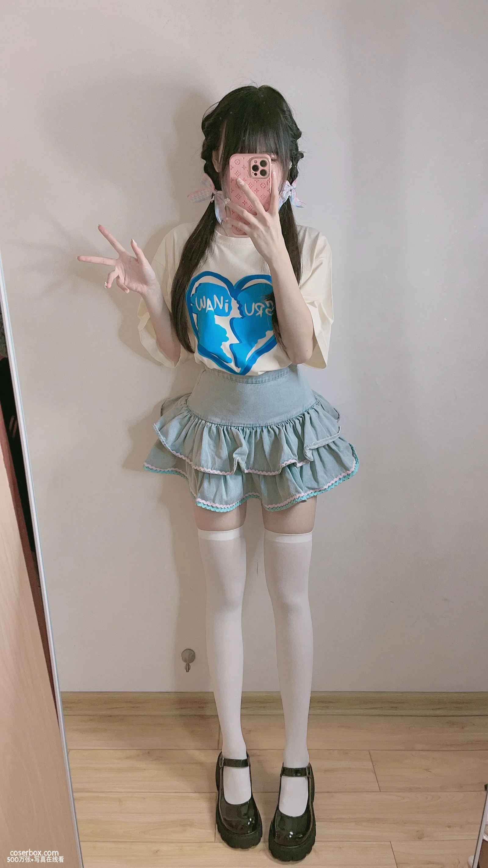 miko酱ww 2024.05.24 自拍系列mikoの白丝02 - 在线看可下载原图