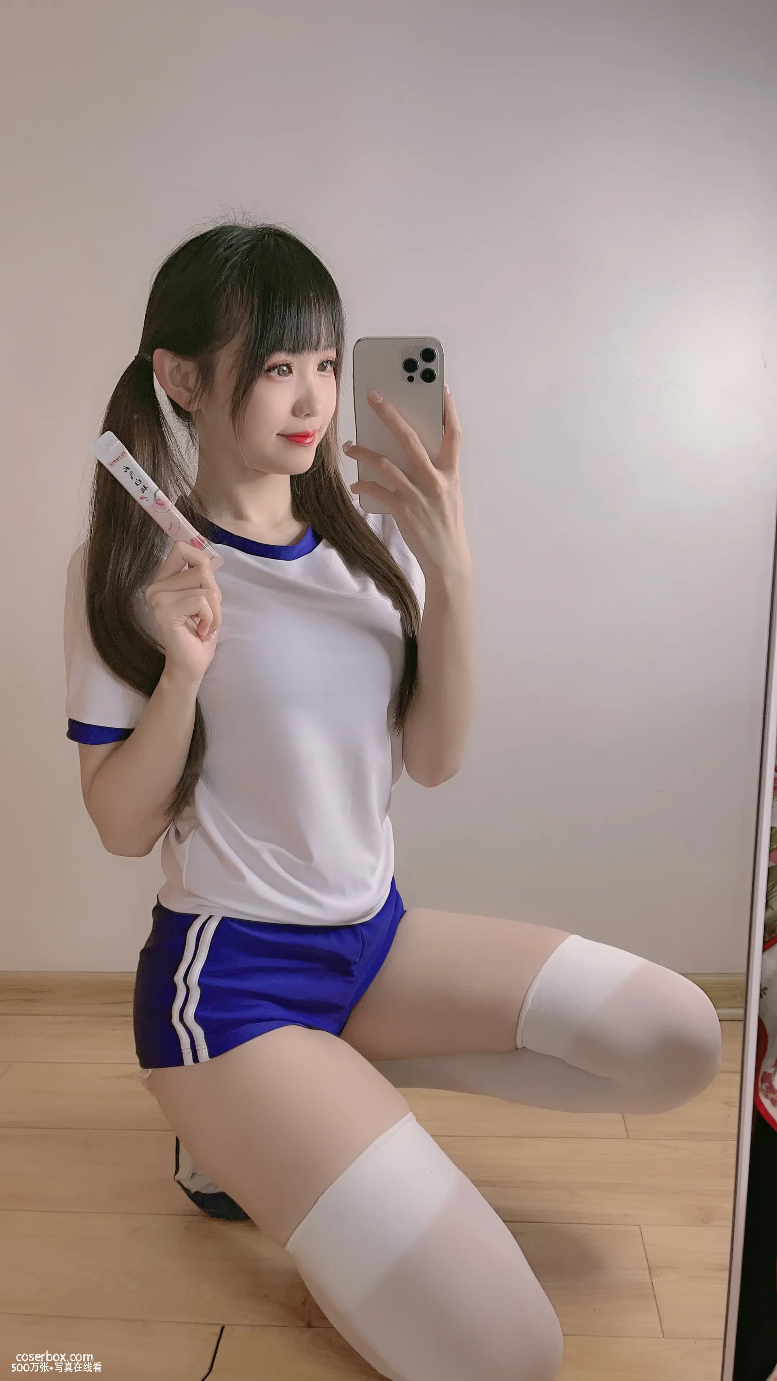 miko酱ww 2024.06.02 自拍系列mikoの白丝01 - 在线看可下载原图