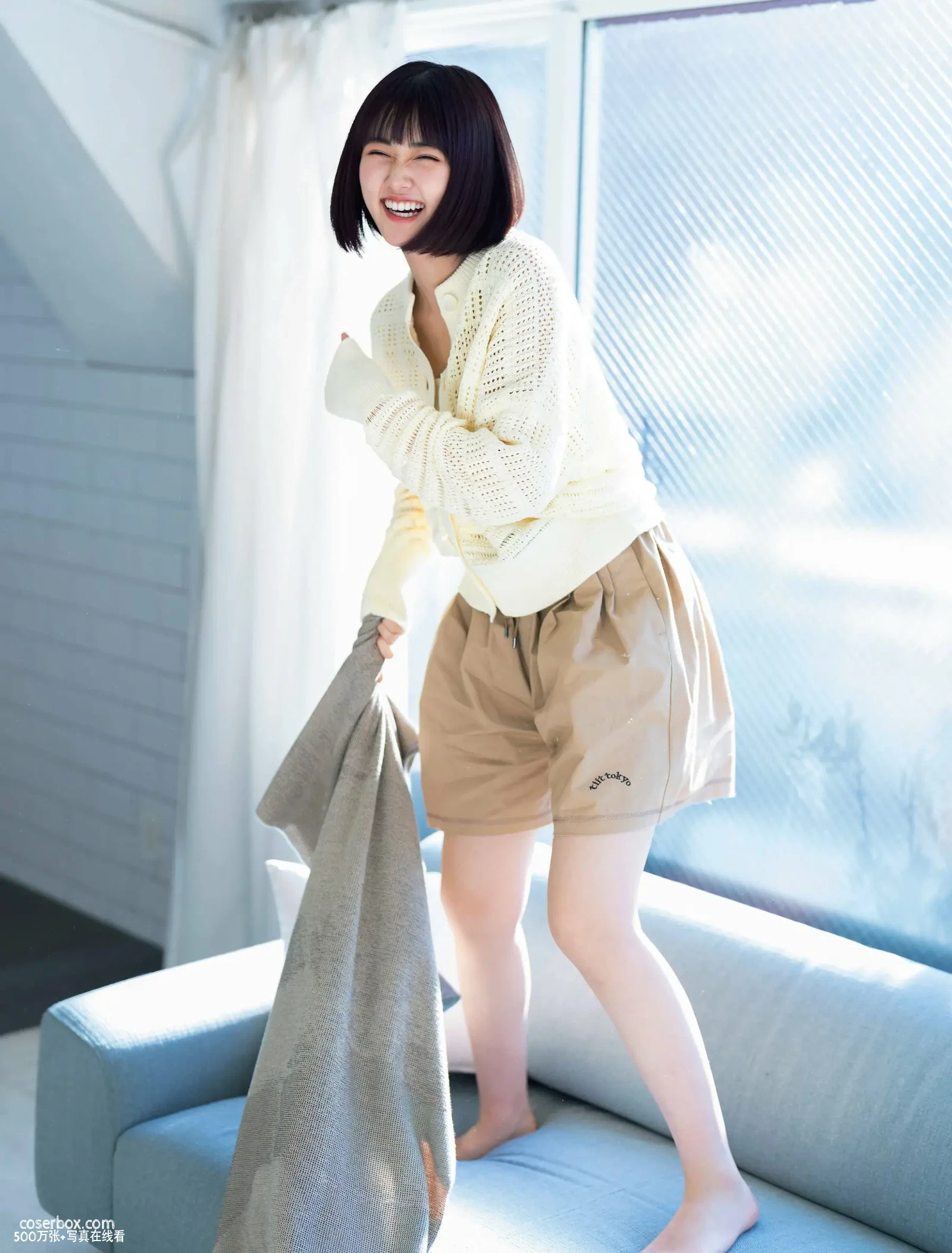 Weekly 2024.06.22 No.1724 原菜乃華 桃乃木香奈 平田梨奈 - 在线看可下载原图
