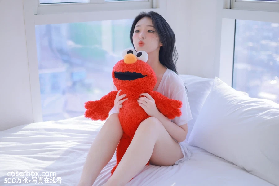 Yeon Woo (연우) 2024.08.06 Yeonwoo x Sehee - 在线看可下载原图