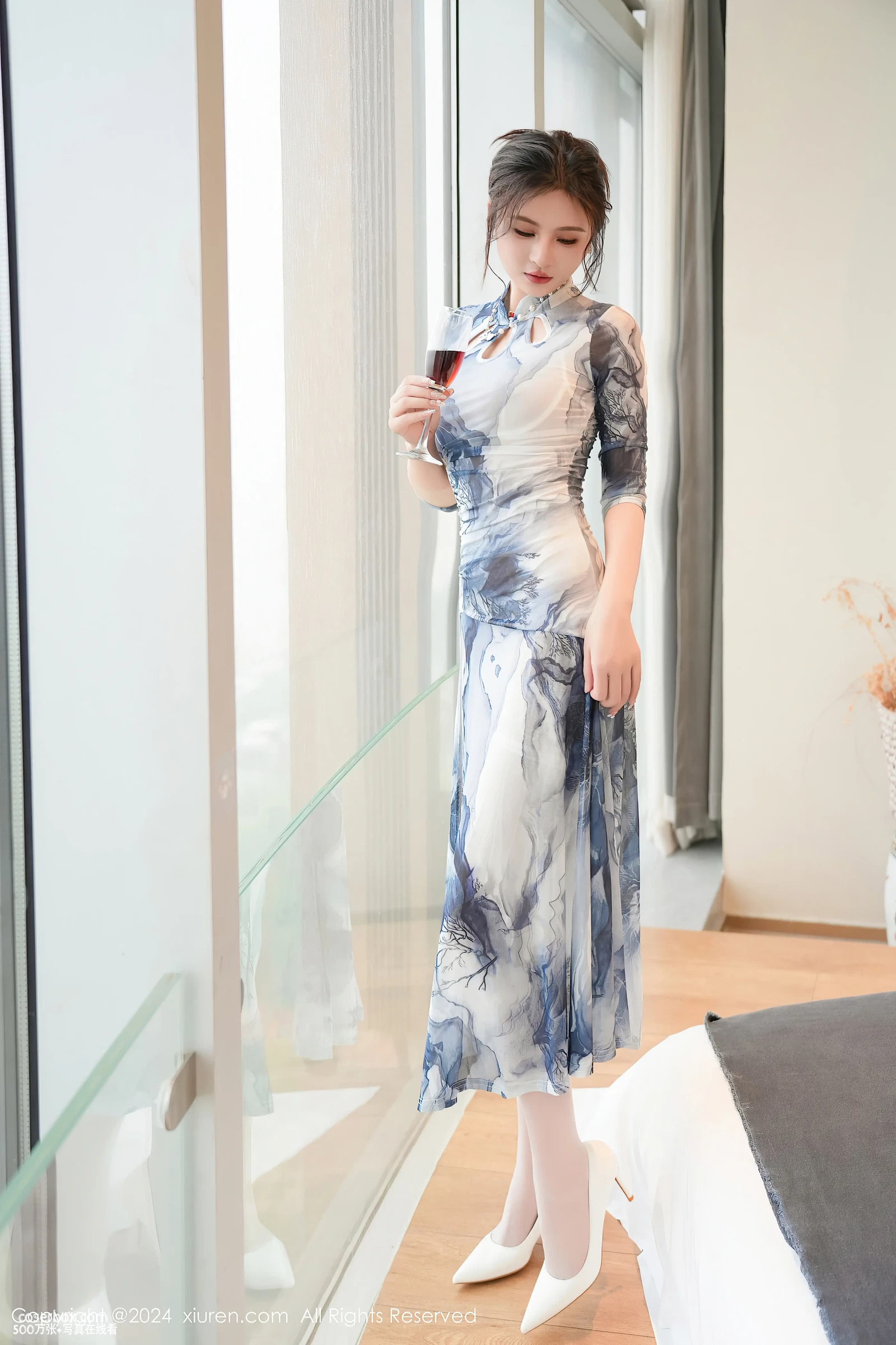 XiuRen秀人网 NO.8587 Emily尹菲 [118P 1.06GB] - 在线看可下载原图