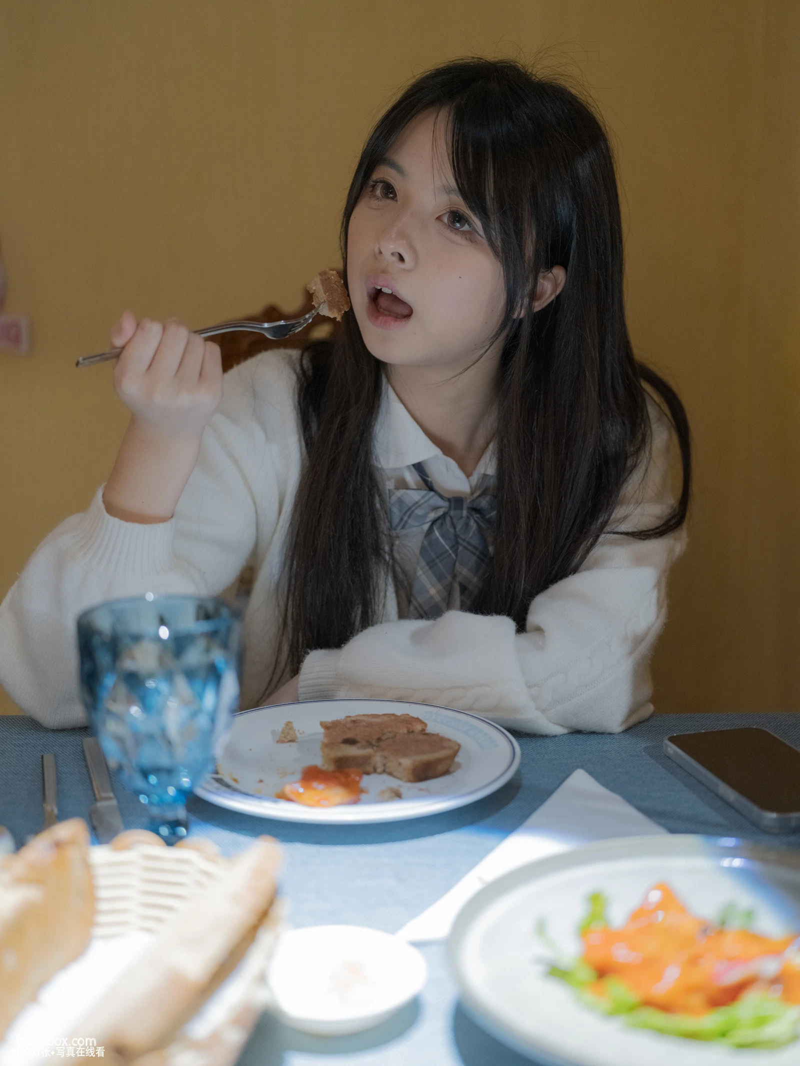 林书辞 2024.10.31 女仆束缚 （清新版） - 在线看可下载原图