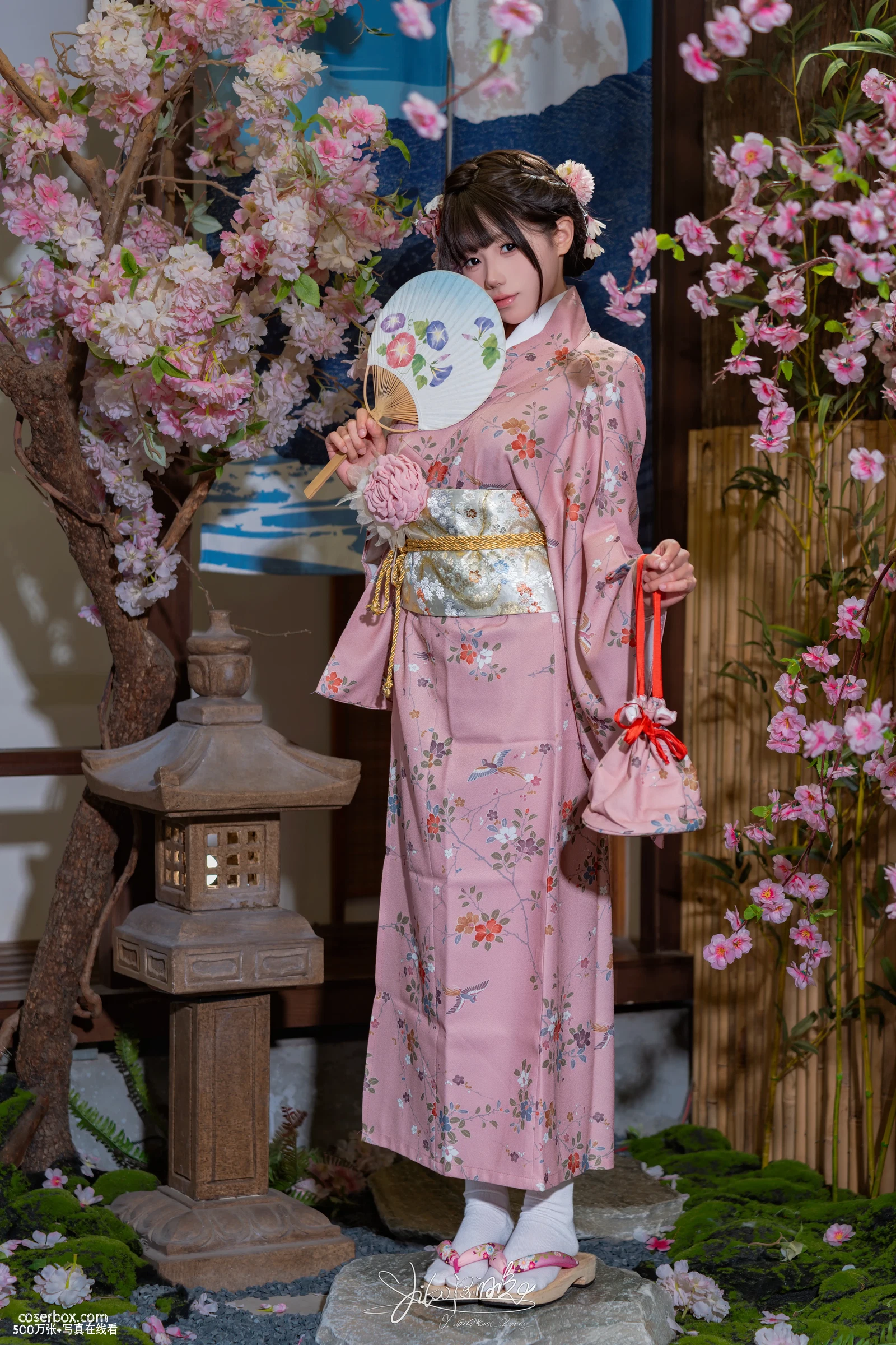 黏黏团子兔 2024.10.26 8月作品『温泉の女将』 - 在线看可下载原图