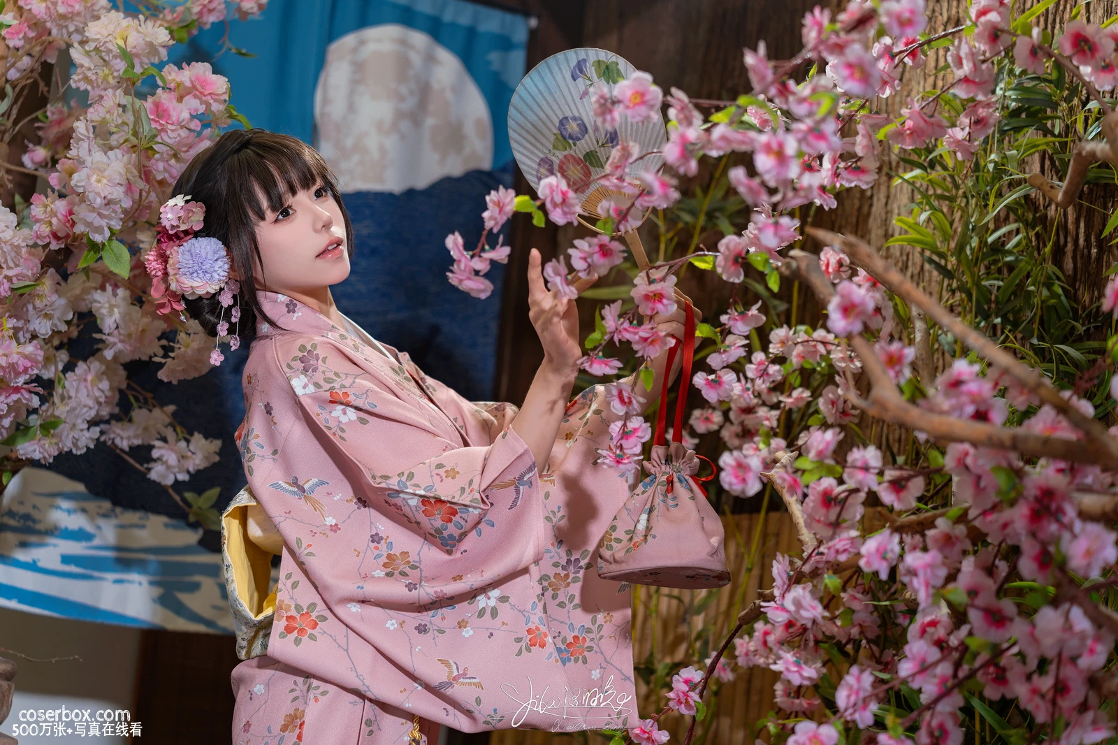 黏黏团子兔 2024.10.26 8月作品『温泉の女将』 - 在线看可下载原图
