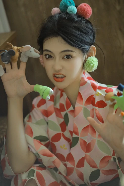 傅四维儿 2024.11.14 和服少女宅家记 - 在线看可下载原图