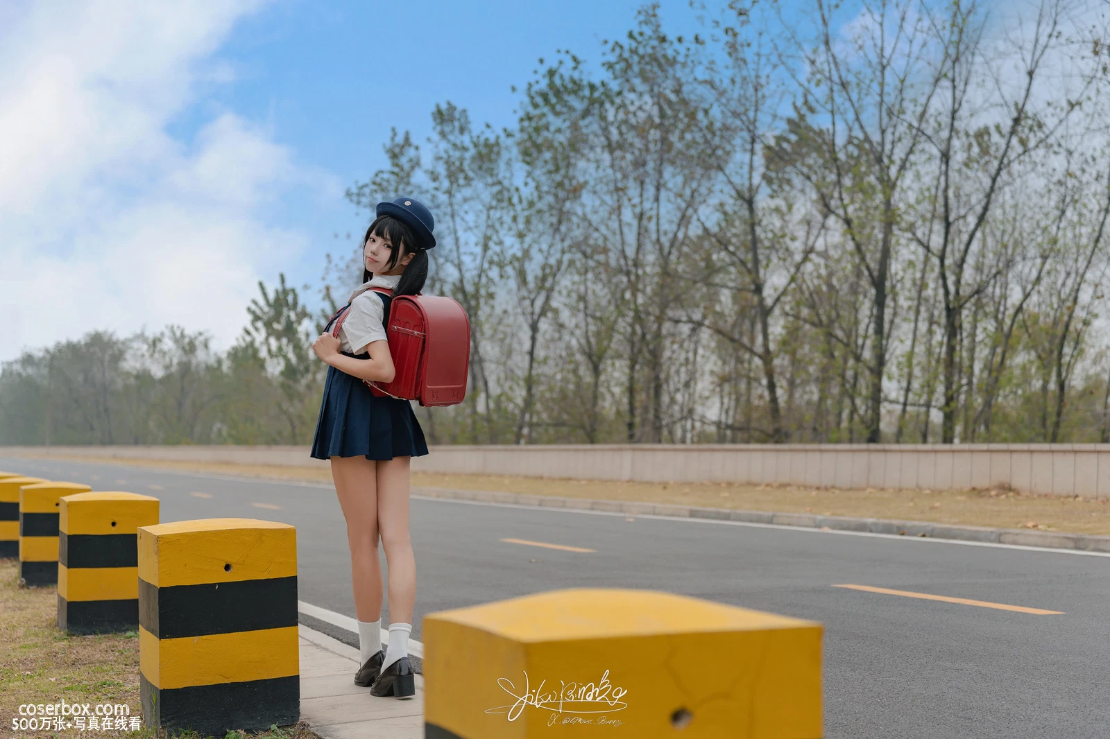 黏黏团子兔 2024.11.29 9月作品『捕获水手服』 - 在线看可下载原图