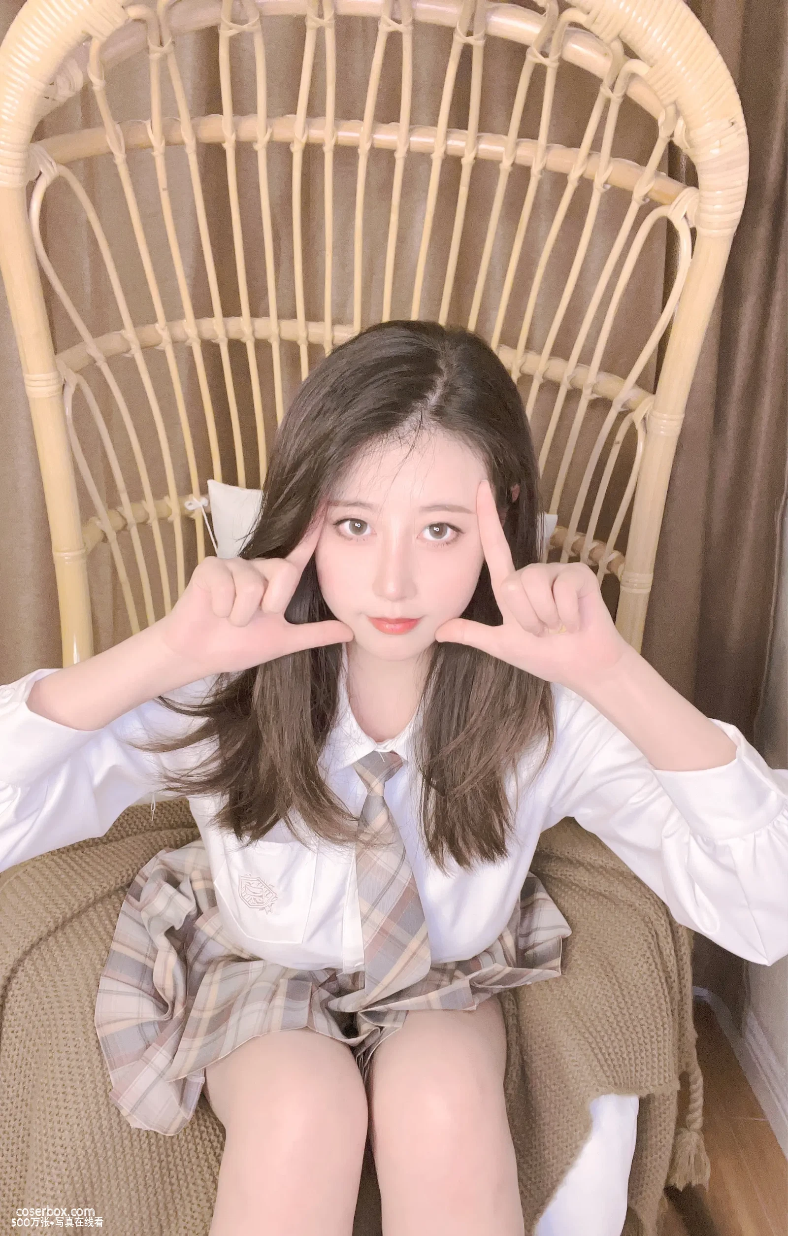 奈汐酱nice 2024.12.06 34号自拍本 JK小裙子 - 在线看可下载原图