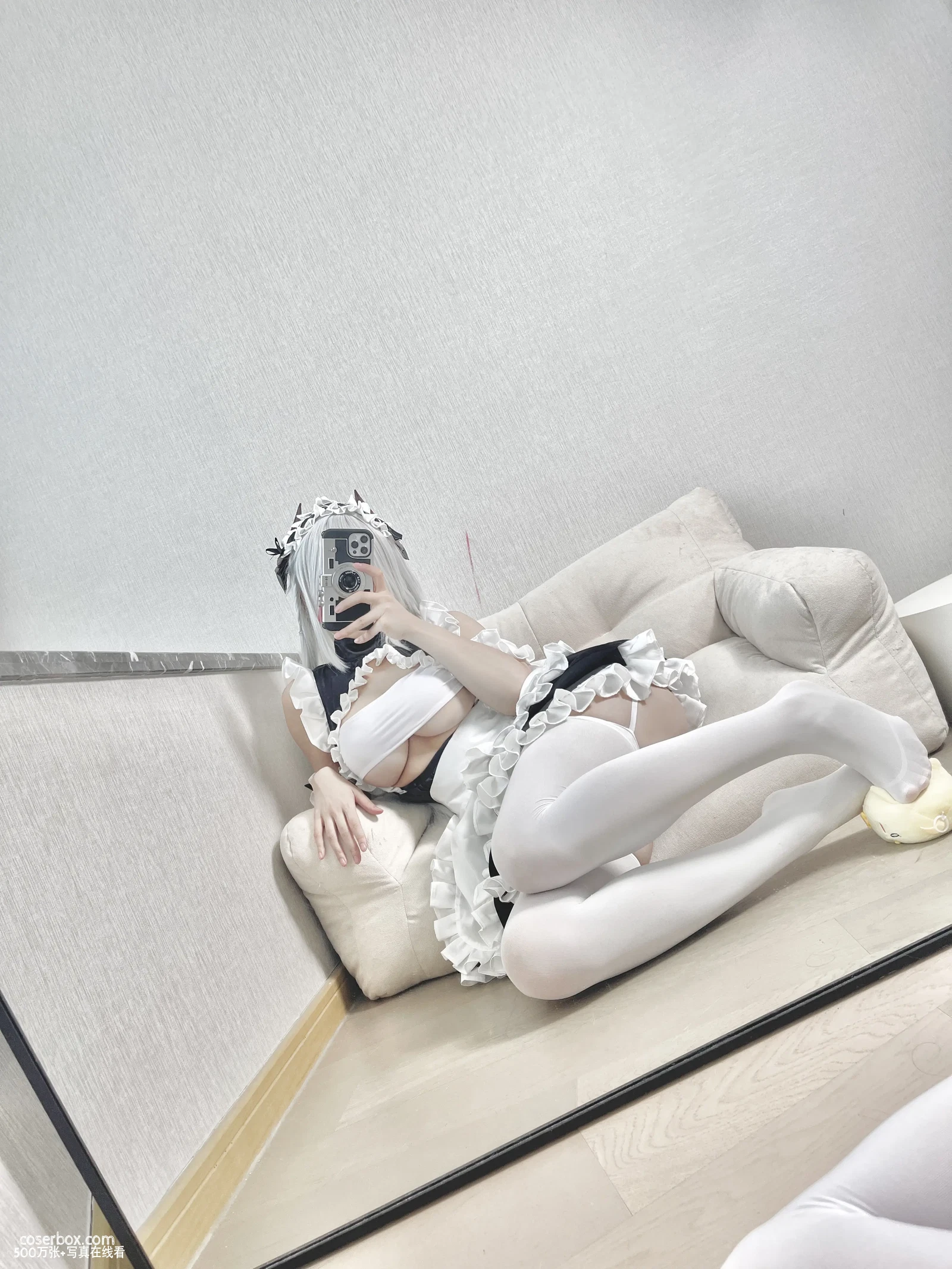 小仓千代w 2024.12.14 臻藏图集 W女仆 - 在线看可下载原图