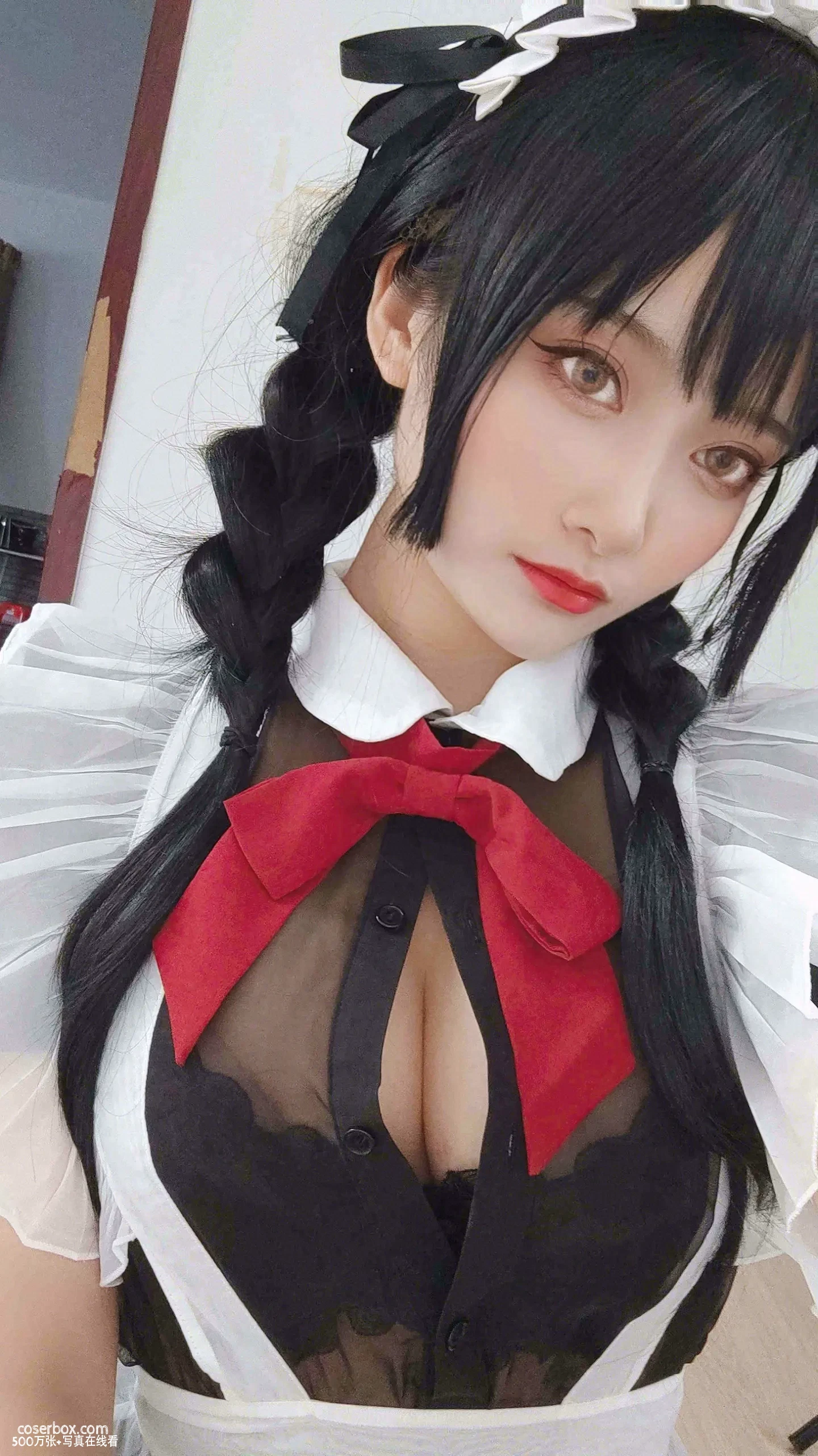 洛璃 LoLiSAMA 2025.01.15 黑丝女仆 - 在线看可下载原图