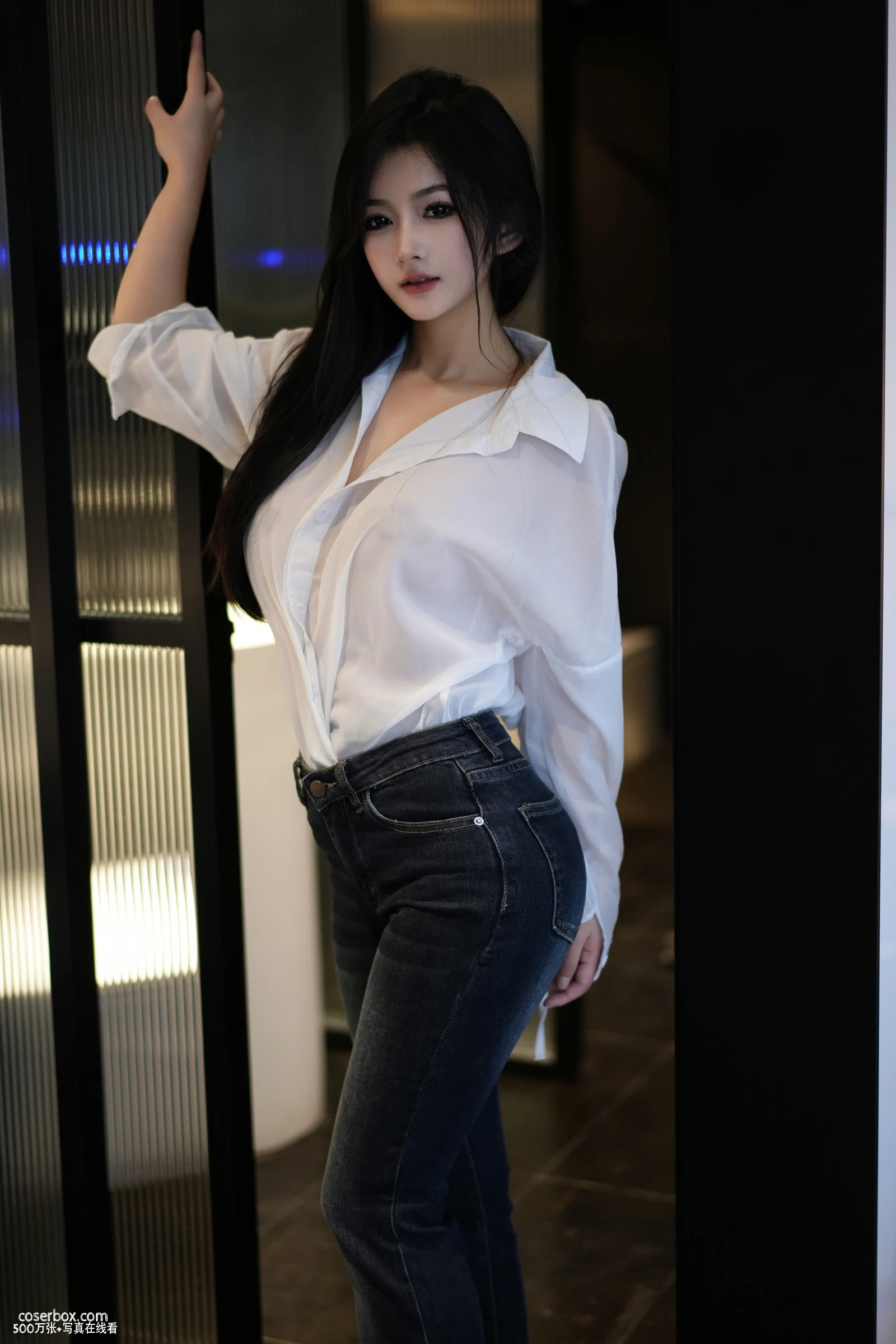 谭小灵 2025.01.26 内购私拍 牛仔裤 - 在线看可下载原图