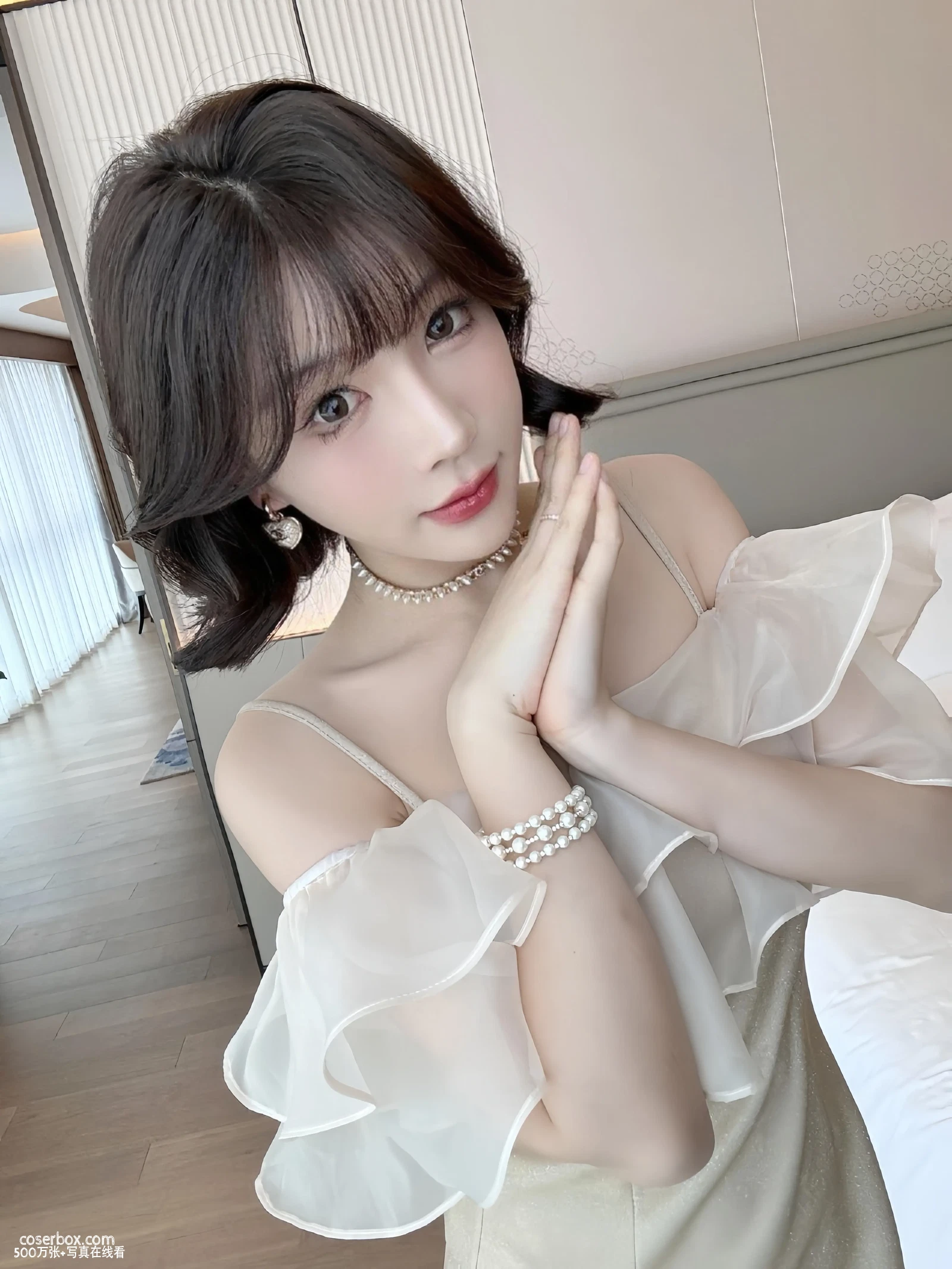 徐莉芝 2025.01.27 觅圈 玲珑身姿 - 在线看可下载原图