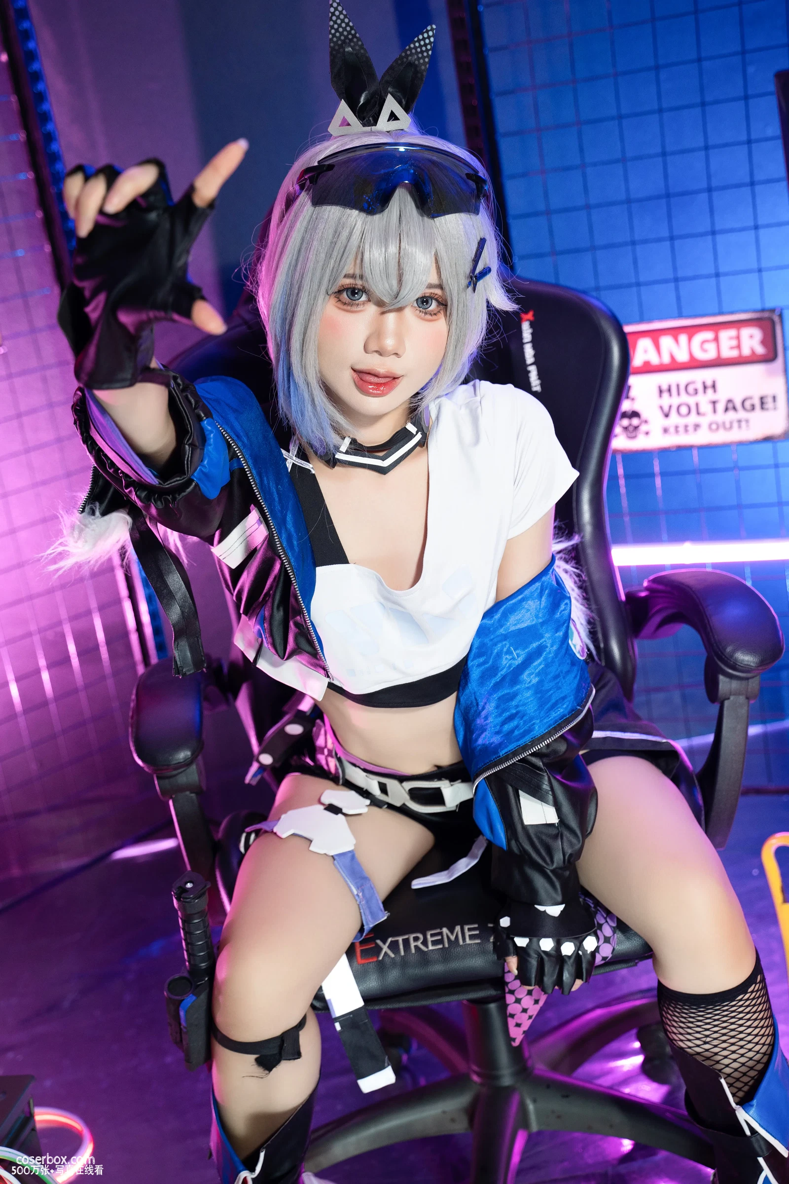 PoppaChan 2025.03.27 SilverWolf - 在线看可下载原图
