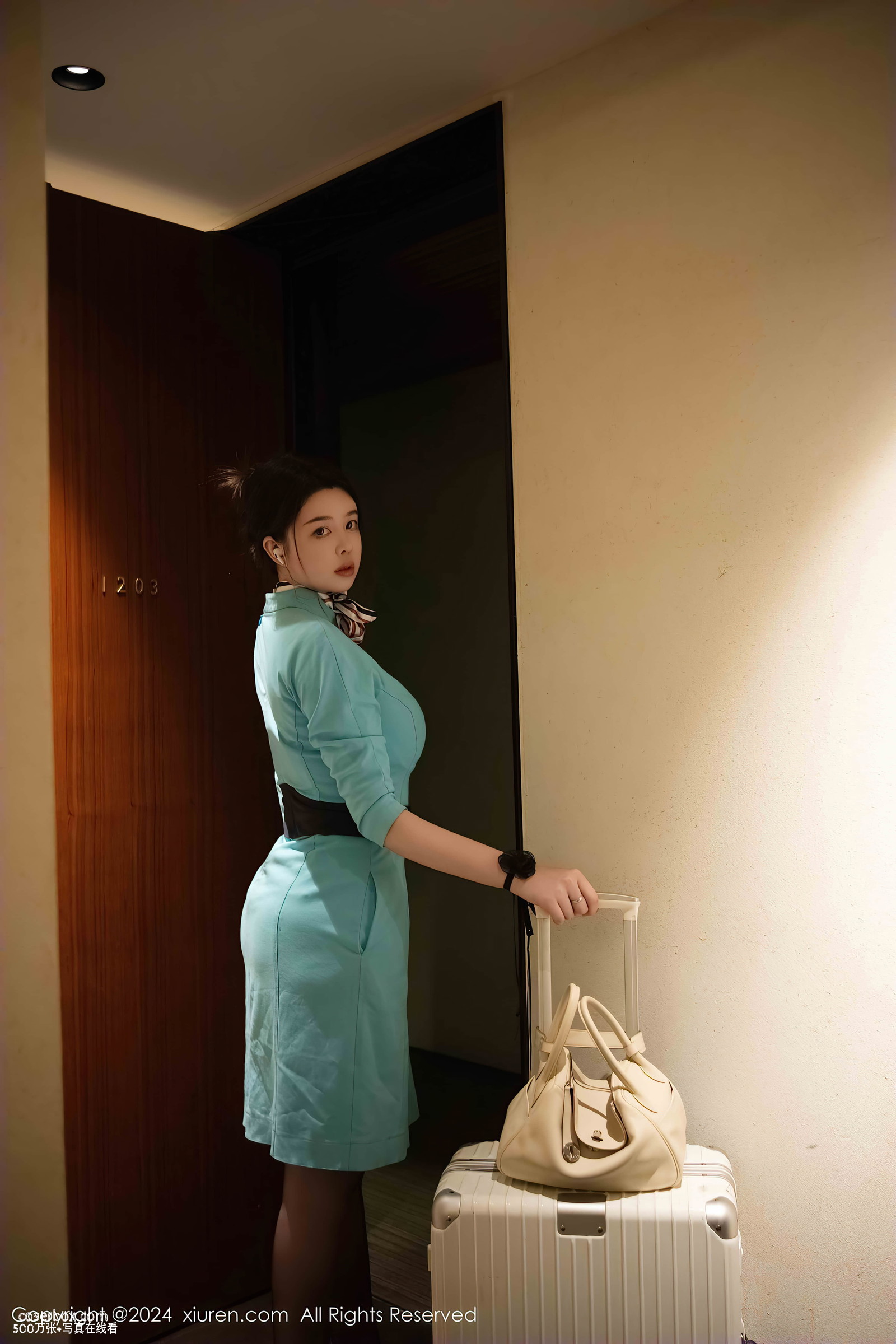 XiuRen秀人网 2024.12.17 NO.9609 樱桃小犊子 [42P 389MB] - 在线看可下载原图