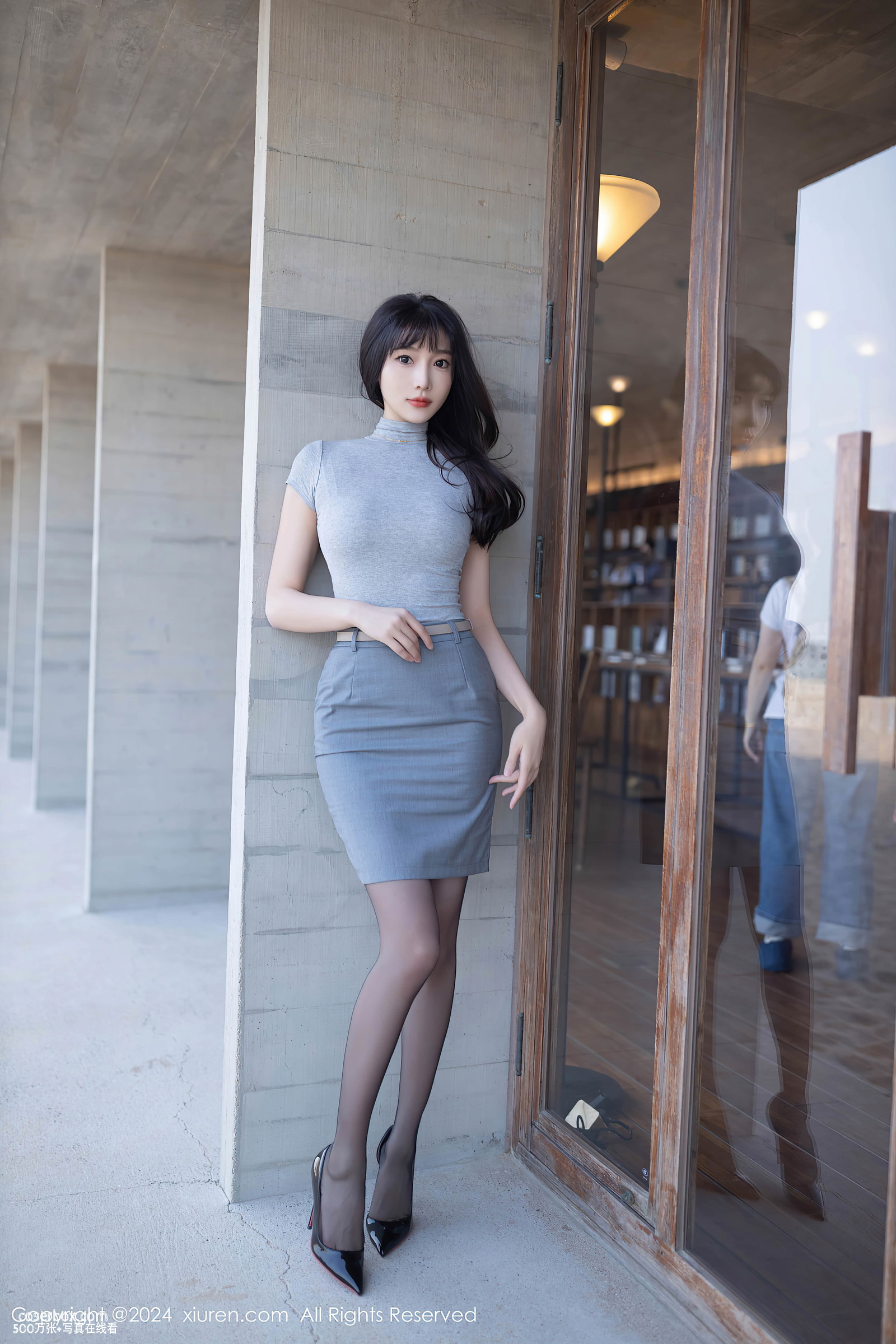 XiuRen秀人网 2024.11.14 NO.9450 陆萱萱 黑丝美腿 [81P 798MB] - 在线看可下载原图