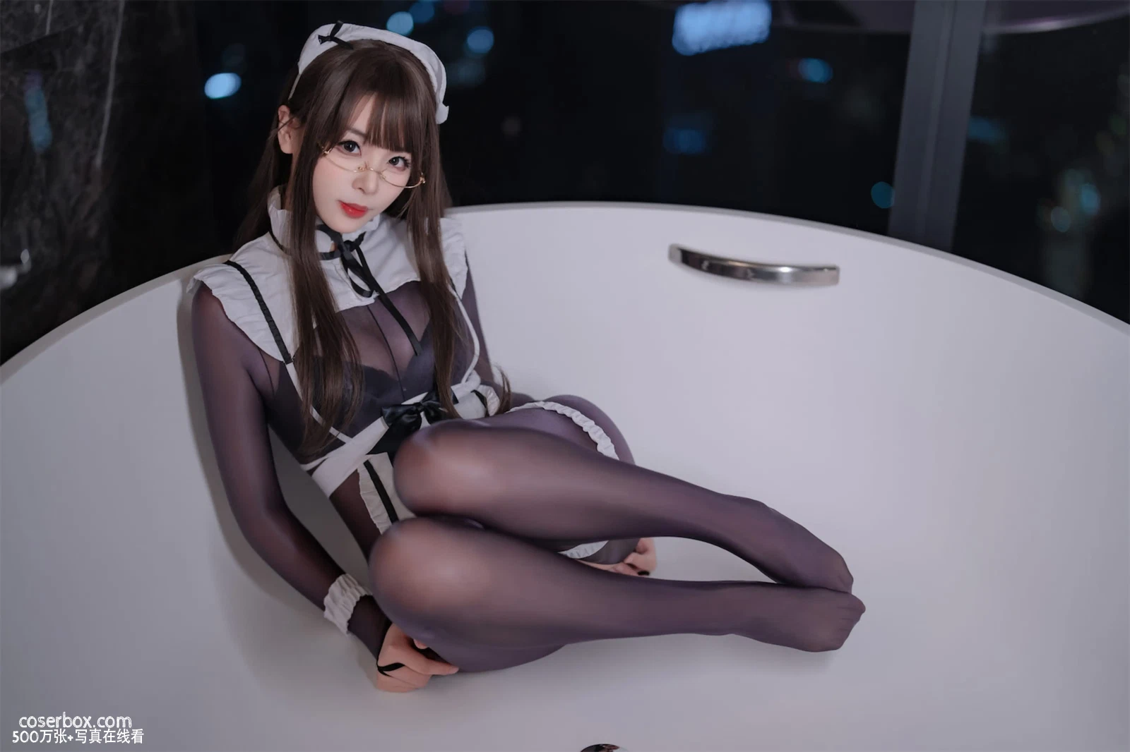 轩萧学姐 2025.04.09 连体丝女仆 - 在线看可下载原图