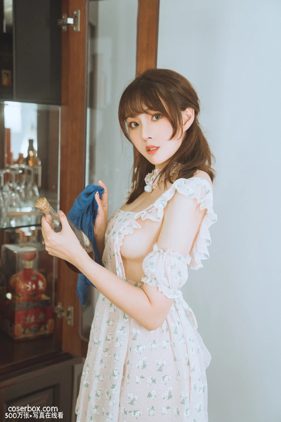 Natsuko夏夏子 2025.04.06 碎花围裙 - 在线看可下载原图