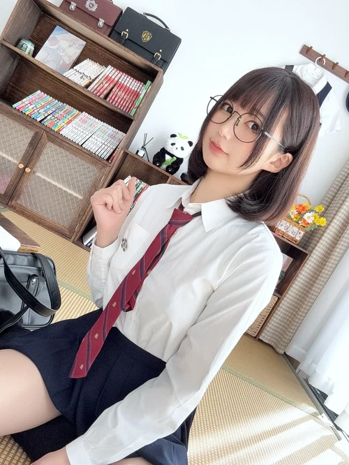 NAGISA魔物喵 2025.04.21 Fantia 2025年1月1000日元订阅 3 - 在线看可下载原图