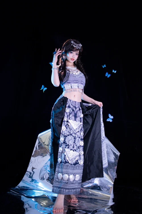 星黛鹿鹿 2025.04.30 苗疆蓝蝶 - 在线看可下载原图