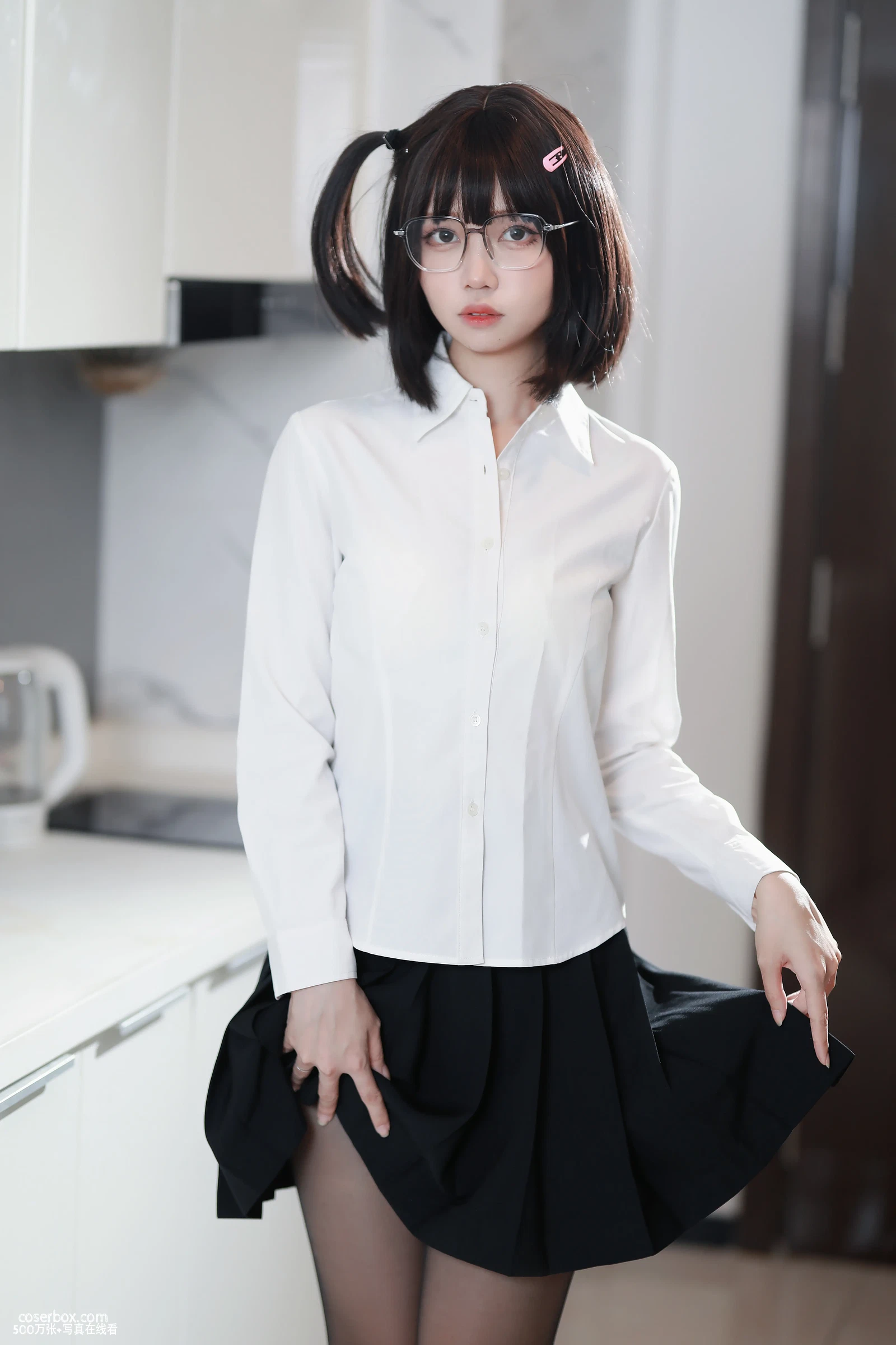 洛桑w伊梓 2025.05.21 眼镜妹妹 - 在线看可下载原图