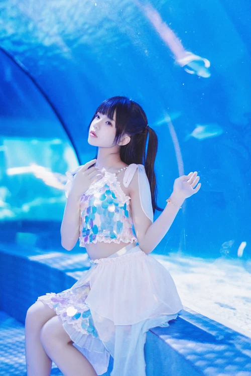 桜桃喵 2025.06.06 水族馆 - 在线看可下载原图