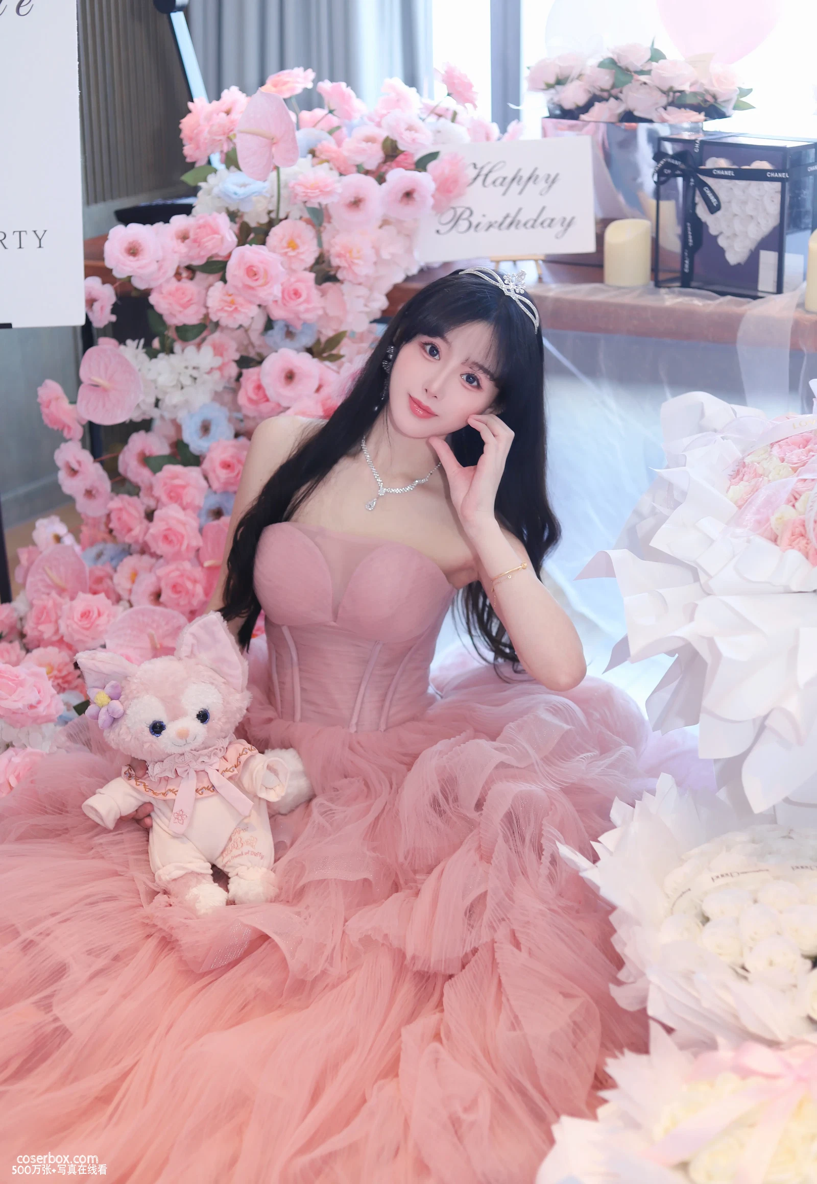 小萌子 2025.06.19 生日快乐 - 在线看可下载原图