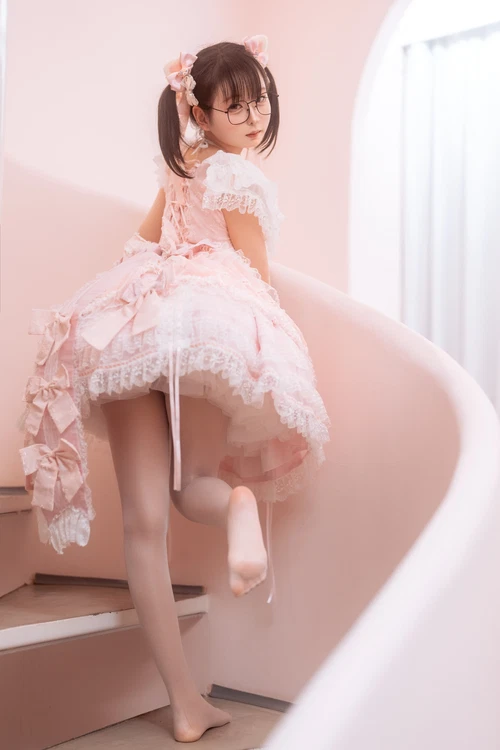 幼水玲衣 2025.06.20 小蛋糕加JK - 在线看可下载原图