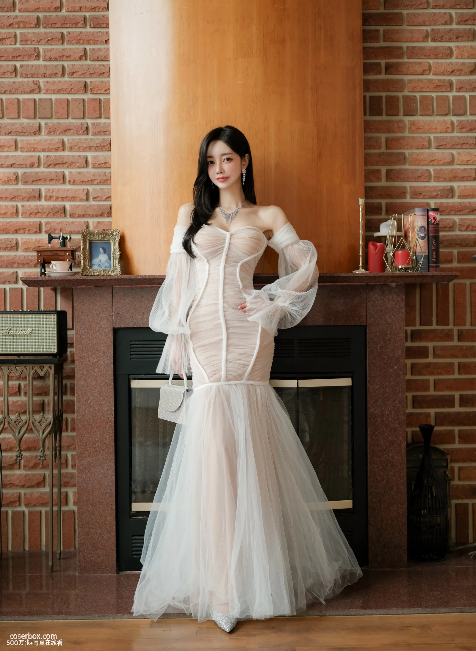 孙允珠 2025.06.26 2025春季定拍 波萨诺瓦缦纱花嫁美人鱼礼裙  - 在线看可下载原图