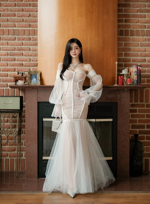 孙允珠 2025.06.26 2025春季定拍 波萨诺瓦缦纱花嫁美人鱼礼裙  - 在线看可下载原图