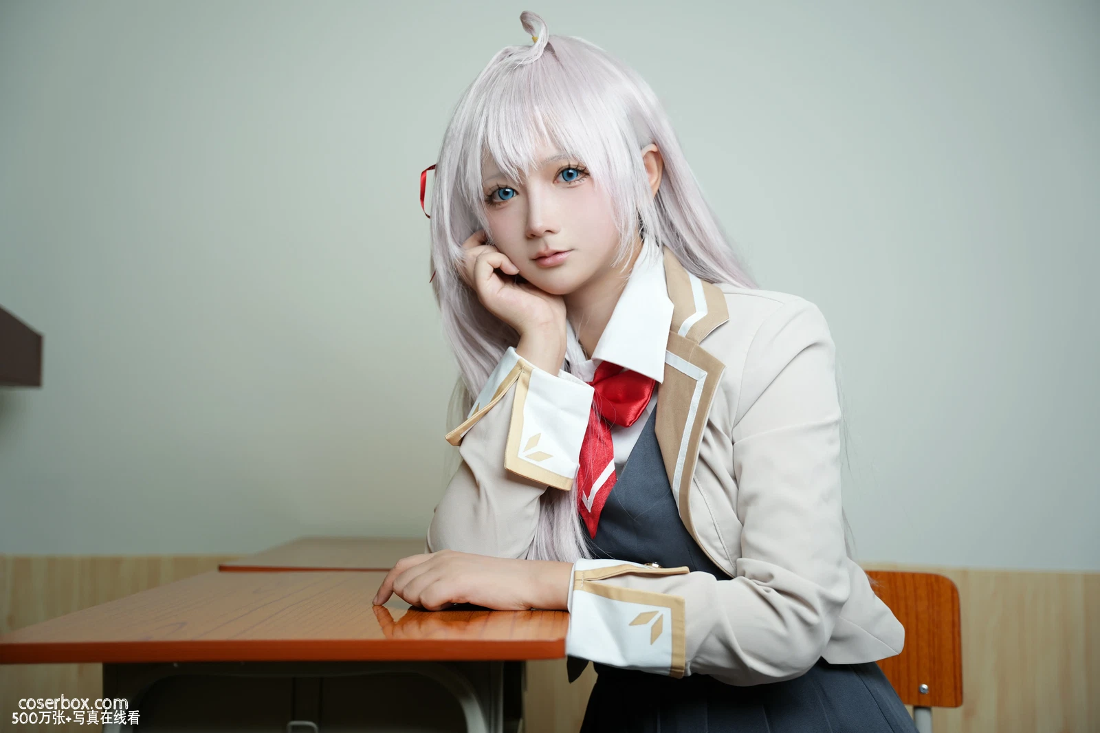 喜欢爱理吗 2025.06.24 不时以俄语轻声遮羞的邻座艾莉同学 - 在线看可下载原图