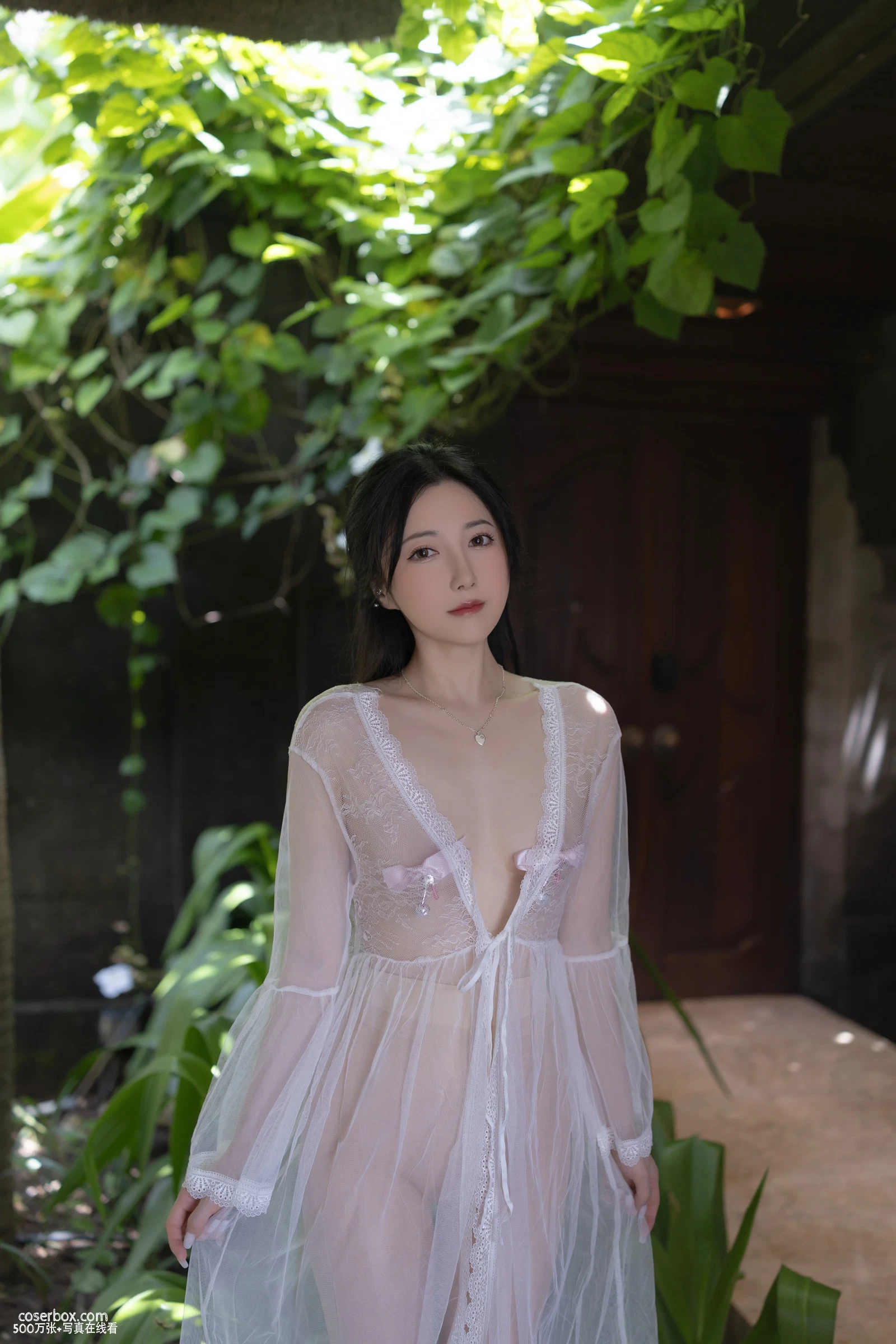 鱼子酱Fish 番外 2025.07.19 内购私拍 夕颜 - 在线看可下载原图
