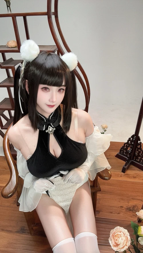梓猫AzuNyan 2025.08.15 舰长图碧蓝航线彼得史特拉塞·艳书美玉 - 在线看可下载原图