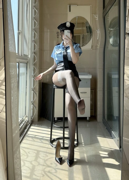 不可爱羚 2025.08.25 高价定制 女警制服 - 在线看可下载原图
