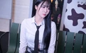 Bomi 2025.09.02 Schoolgirl In The Subway 地铁里的女学生 - 在线看可下载原图