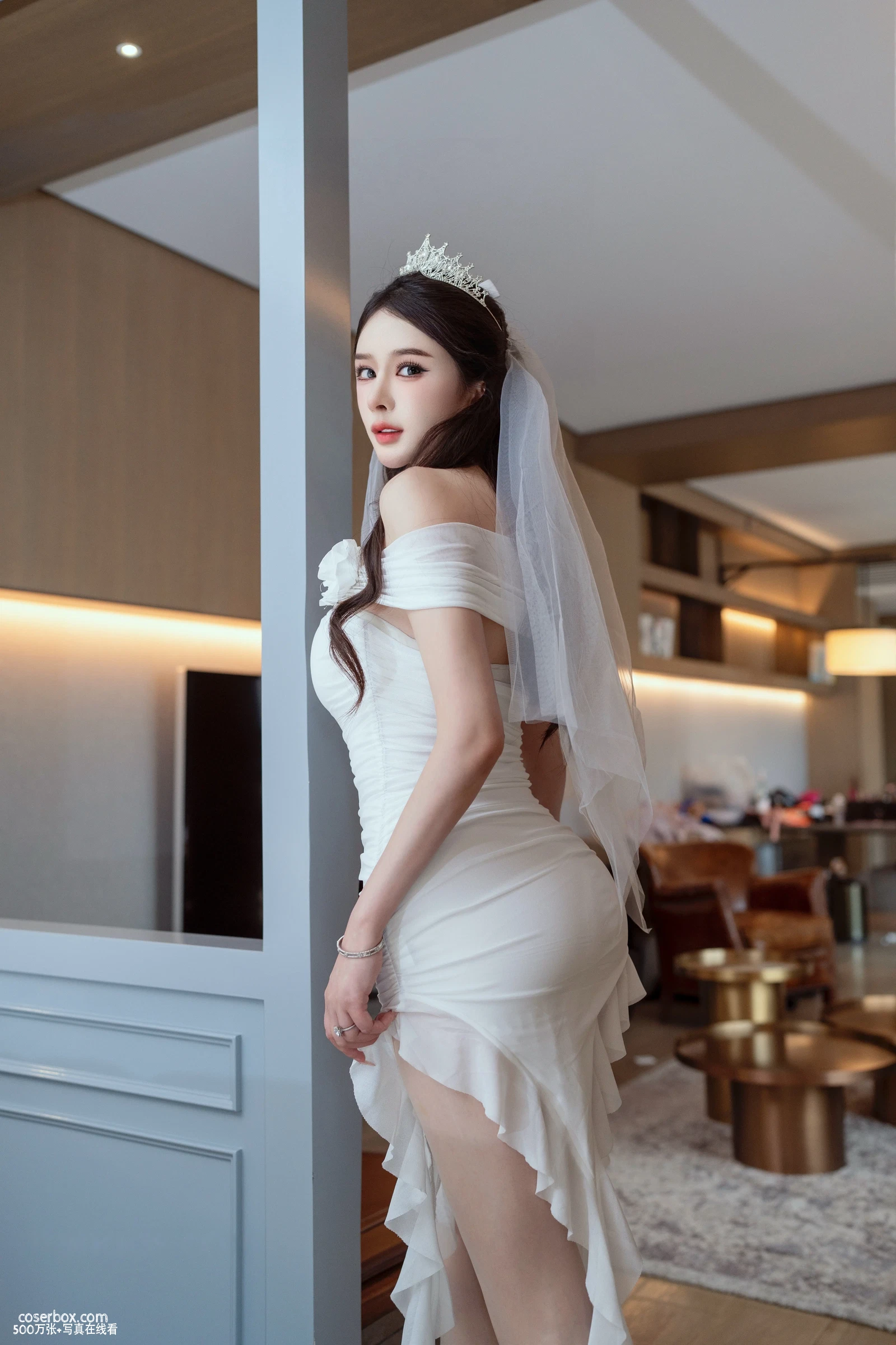 李丽莎 2025.10.26 内购私拍 在逃公主 - 在线看可下载原图