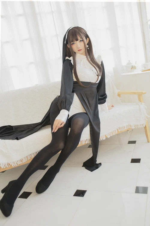 51酱 2025.10.12 修女2 - 在线看可下载原图