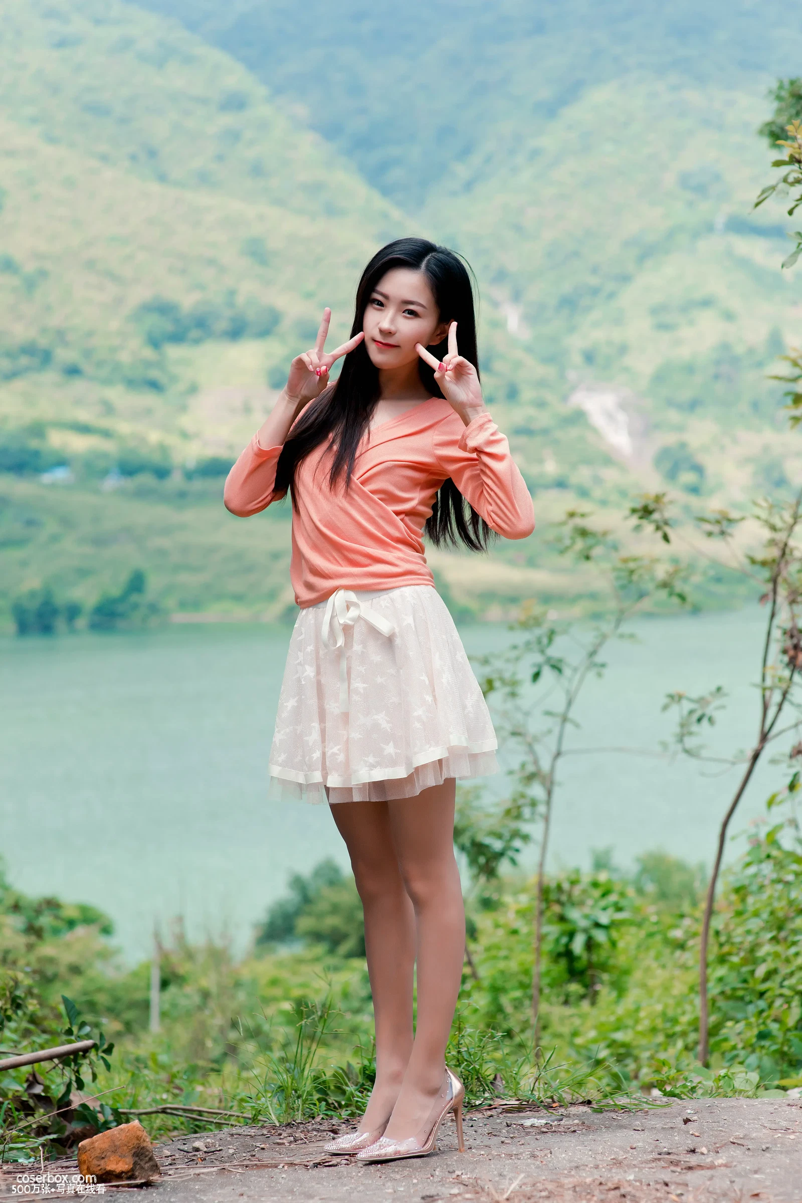 杨子嫣 2025.11.03 户外 - 在线看可下载原图