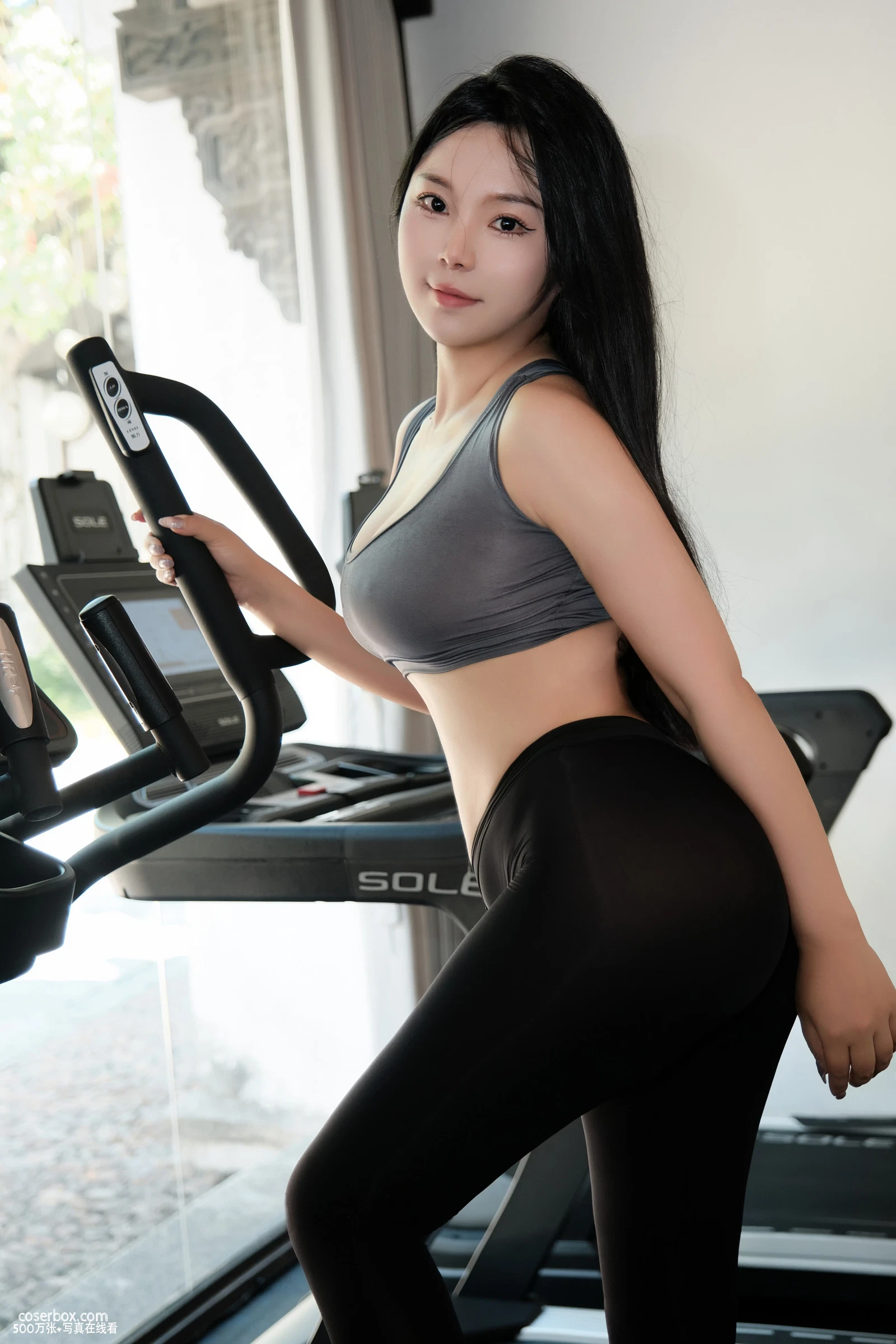 麦田 2025.11.17 内购私拍 健身房 - 在线看可下载原图