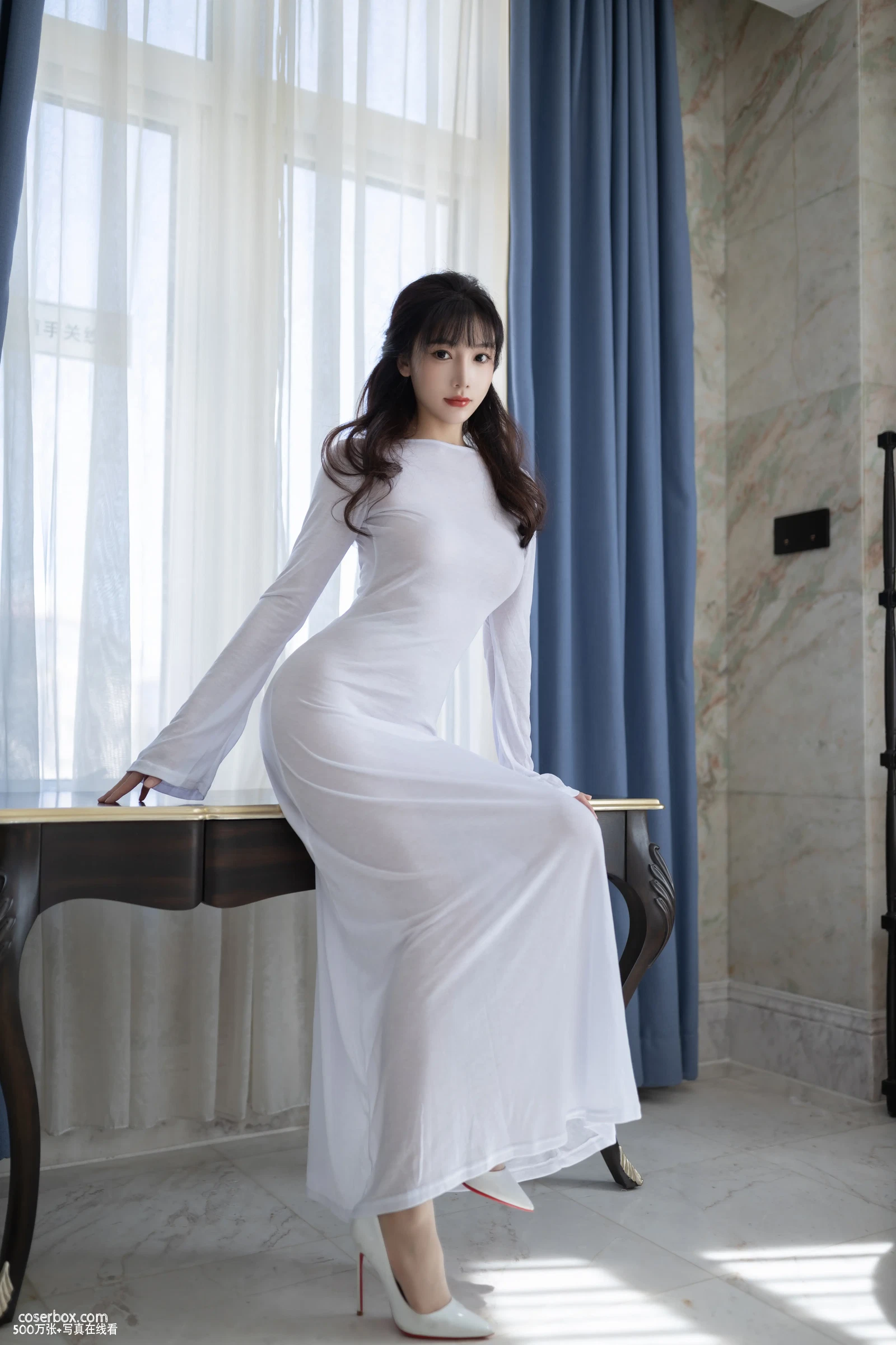 陆萱萱 2025.11.15 内购私拍 白色礼服 魅惑肉丝 - 在线看可下载原图