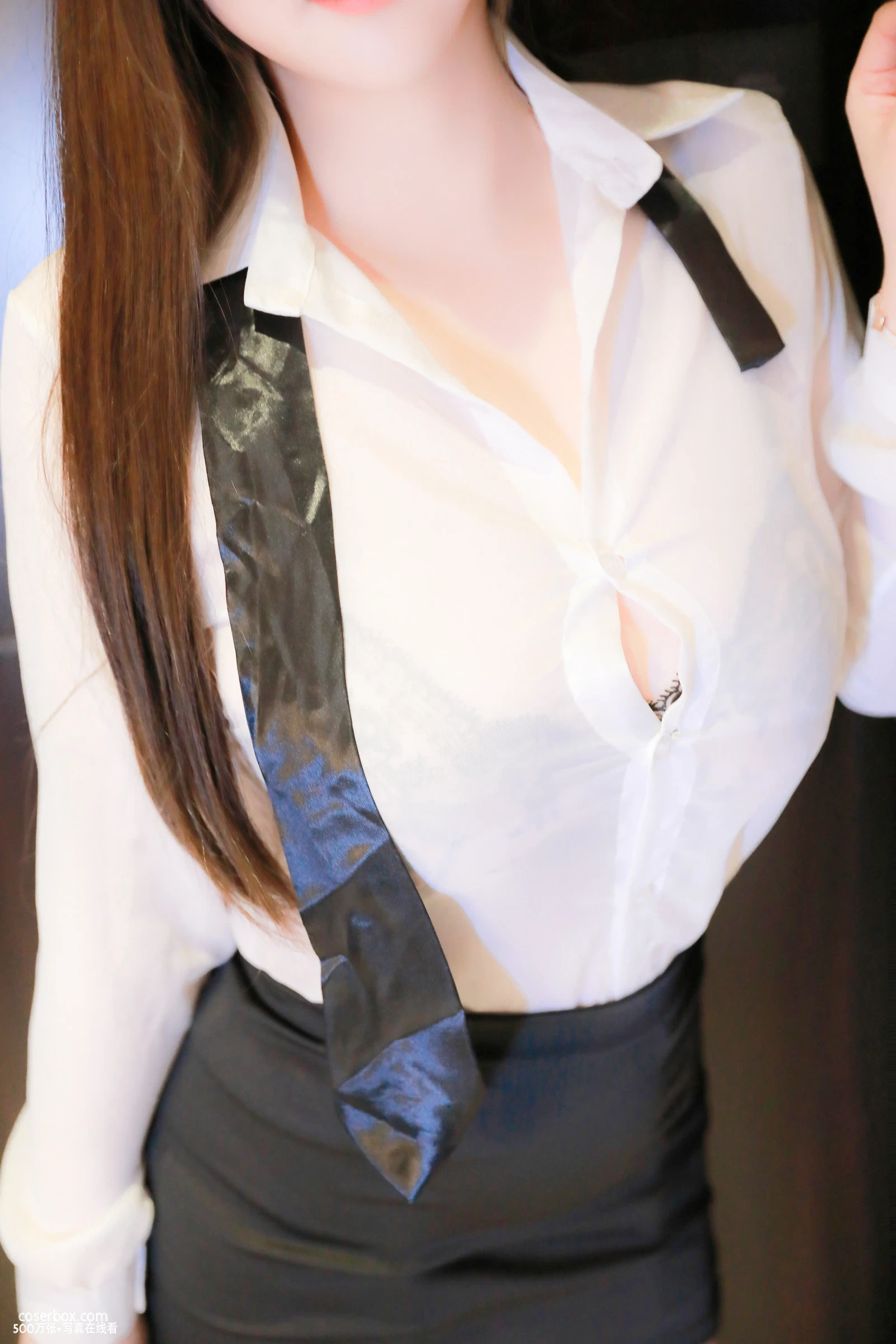 小肉肉咪 2025.11.14 内购私拍 御姐黑丝秘书 - 在线看可下载原图