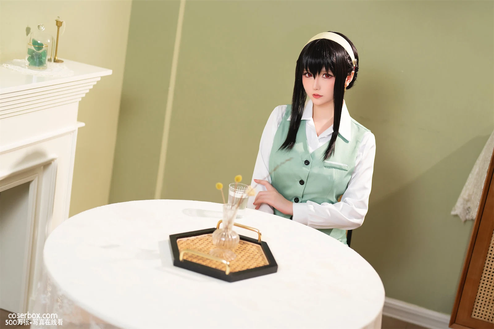 星之迟迟 2025.11.25 圣诞节 约尔2 OL制服 (间谍过家家) - 在线看可下载原图