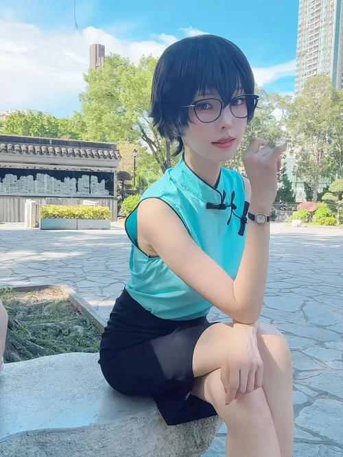 ElyEE子 2025.11.21 Patreon 2025年10月 Tier 4 九龙大众浪漫 - 在线看可下载原图