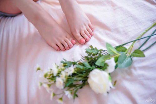 皮皮奶 2025.11.28 房东太太 - 在线看可下载原图