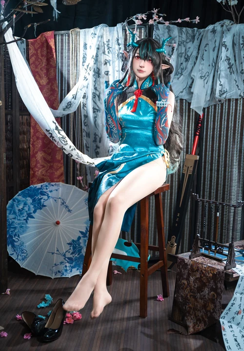 葡萄糖_Glucose 2025.12.01 染尘烟 - 在线看可下载原图