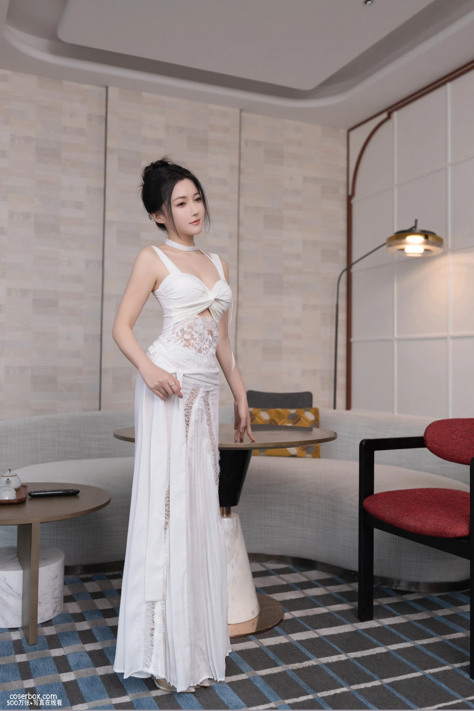 鱼子酱Fish 2025.12.01 内购私拍 白裙跳蛋 - 在线看可下载原图