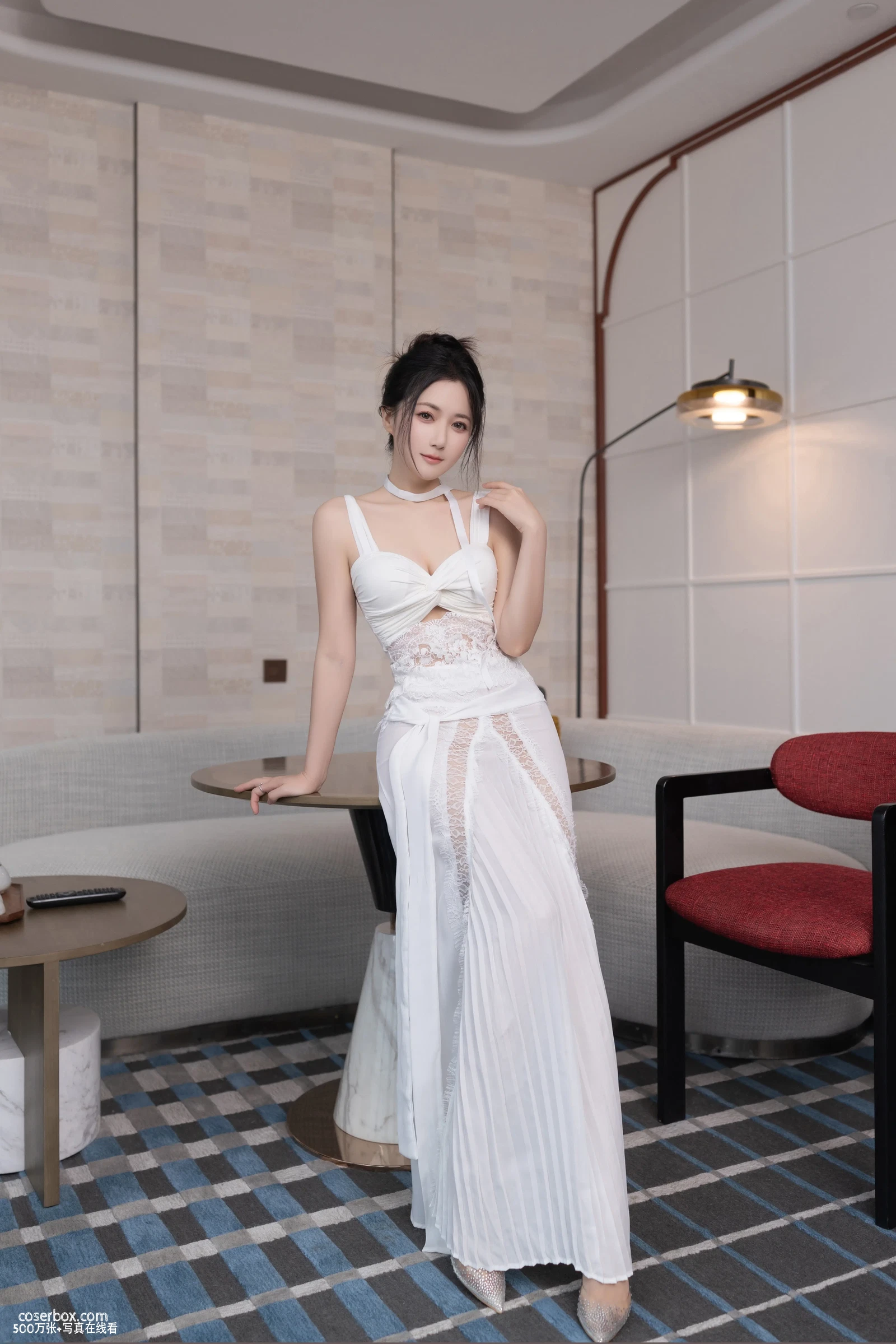 鱼子酱Fish 2025.12.01 内购私拍 白裙跳蛋 - 在线看可下载原图